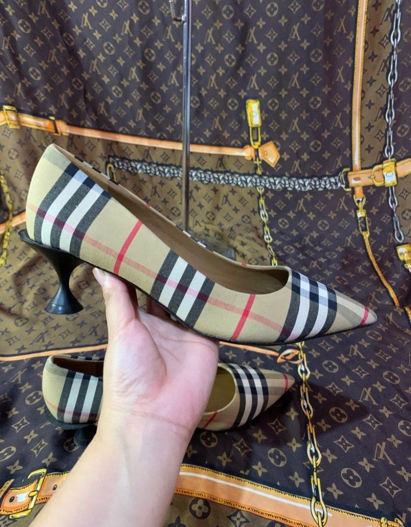 Burberry Authentic Burberry Plaid heels Size US 8 / IT 38 - 10 Thumbnail