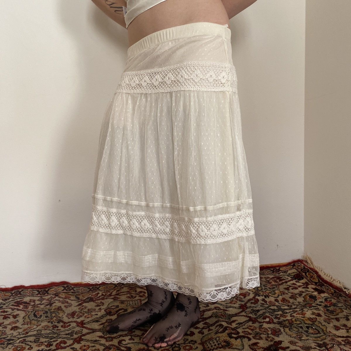 Vintage Vintage cream maxi skirt Size 27" / US 4 / IT 40 - 1 Thumbnail
