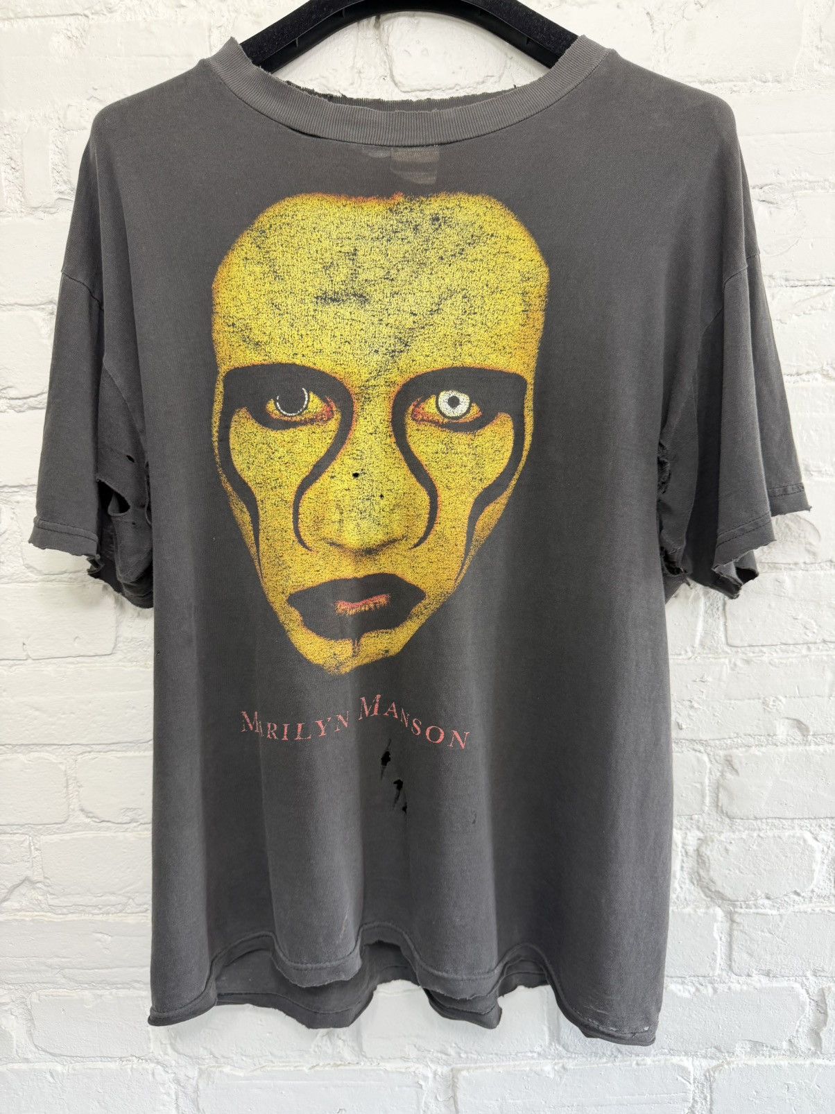 Marilyn Manson Vintage 90's Marilyn Manson Sex is Dead thrashed shirt Size US XL / EU 56 / 4 - 1 Thumbnail