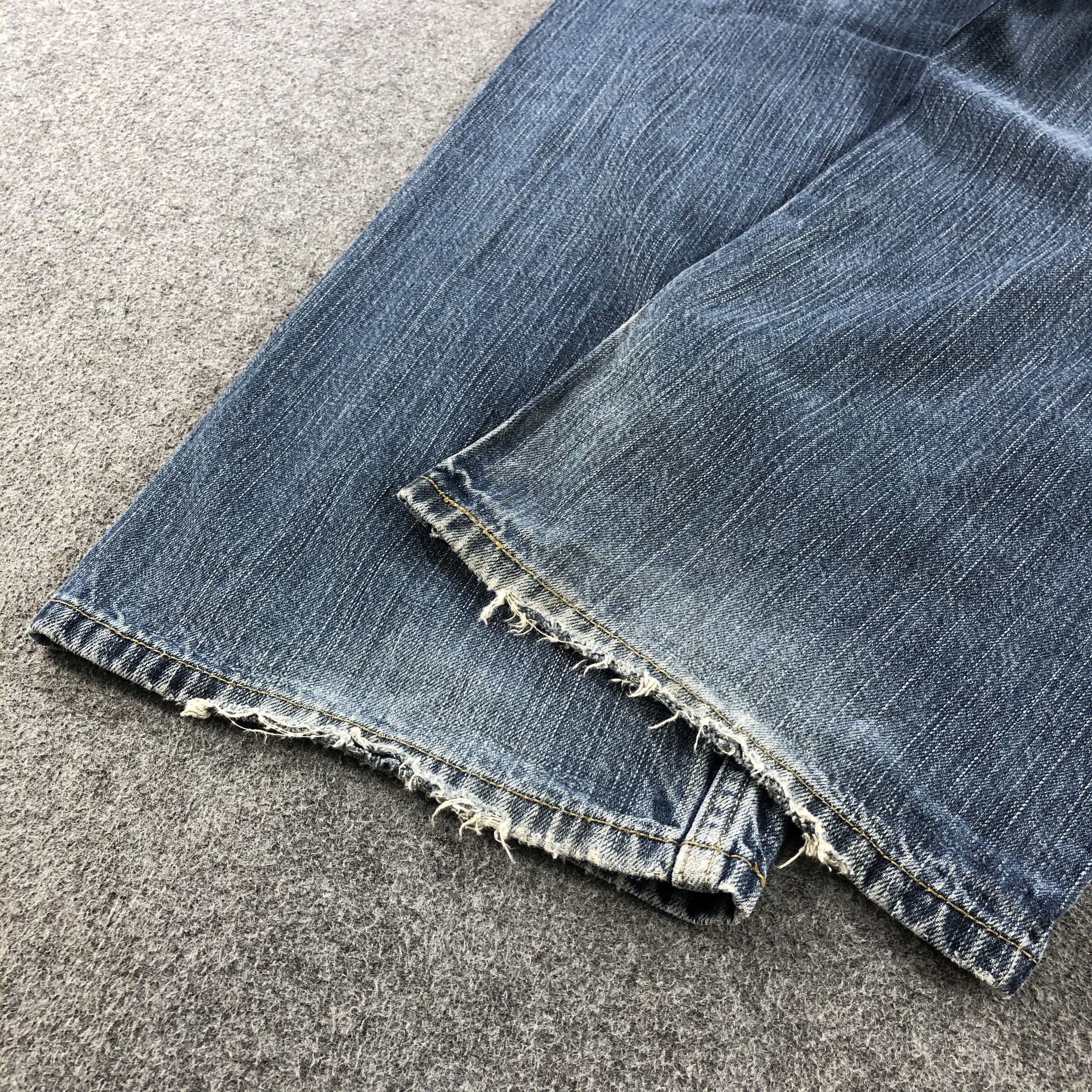 Levi's Vintage Mid Blue Levis 569 Jeans-J1260 Size US 37 - 6 Thumbnail