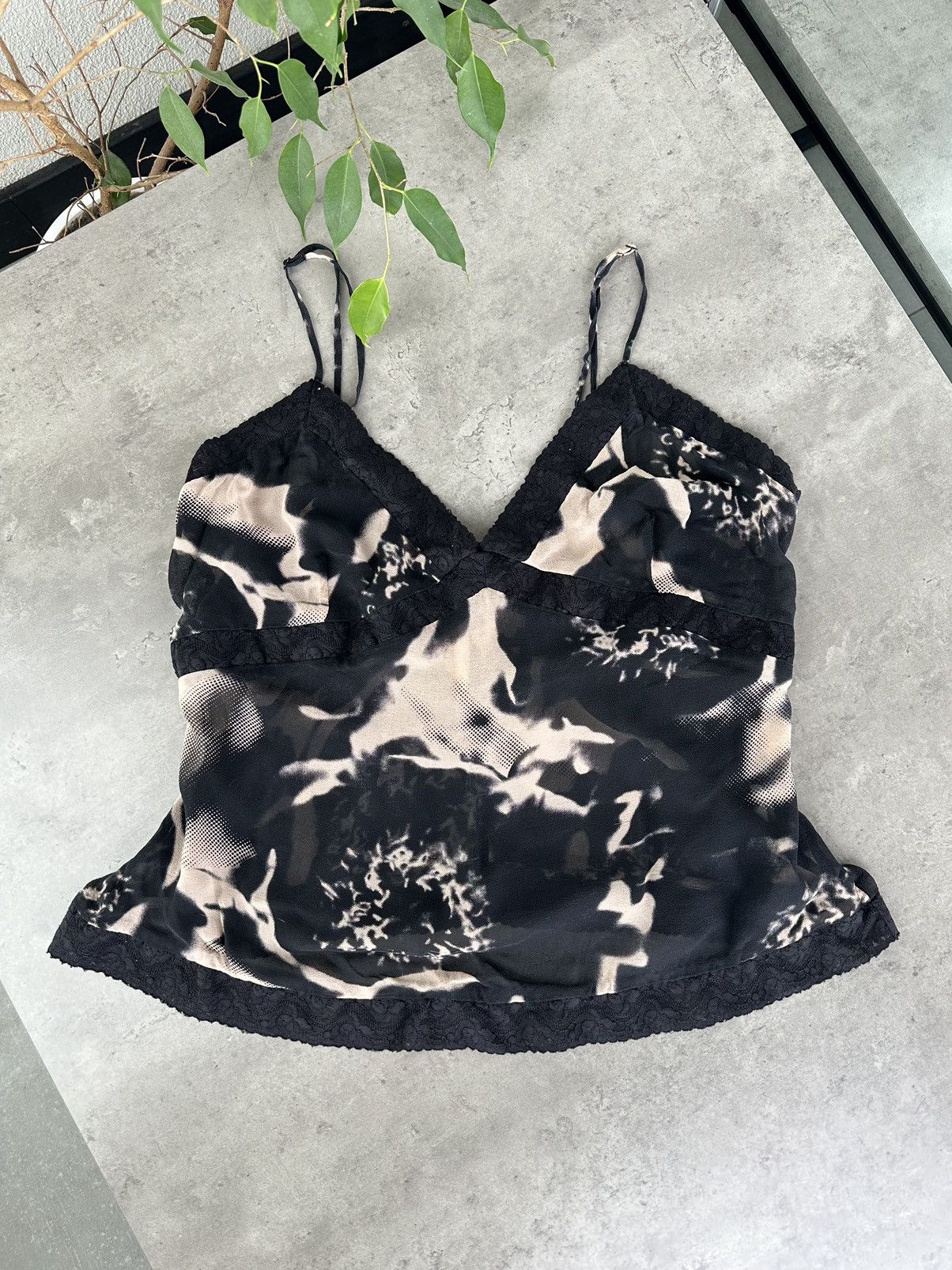 Karl Lagerfeld Karl Lagerfeld x H&M Silk Tank Top Size L / US 10 / IT 46 - 1 Thumbnail