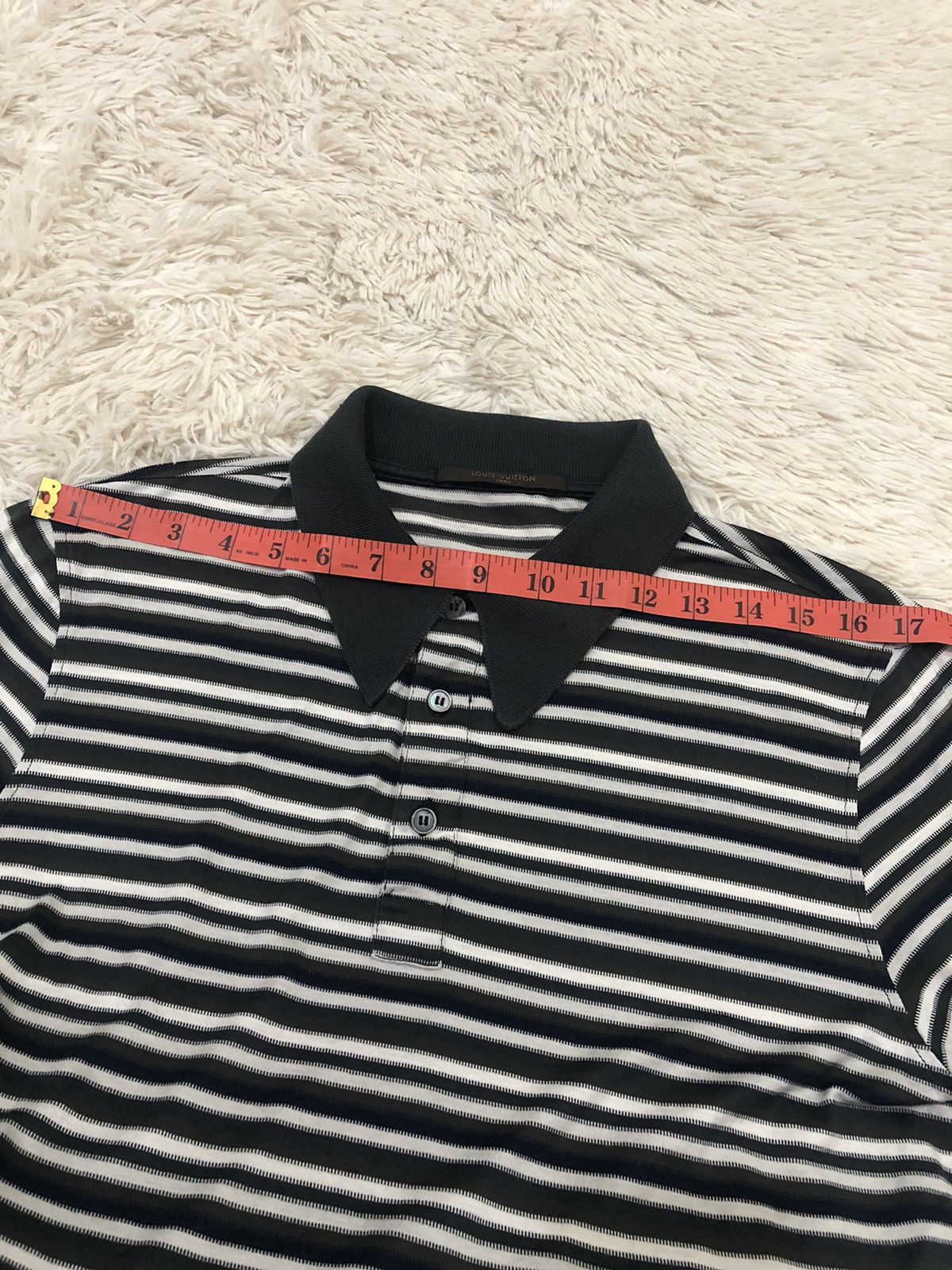 Louis Vuitton × Vintage Vintage Louis Vuitton Polo Shirt Size US S / EU 44-46 / 1 - 13 Thumbnail