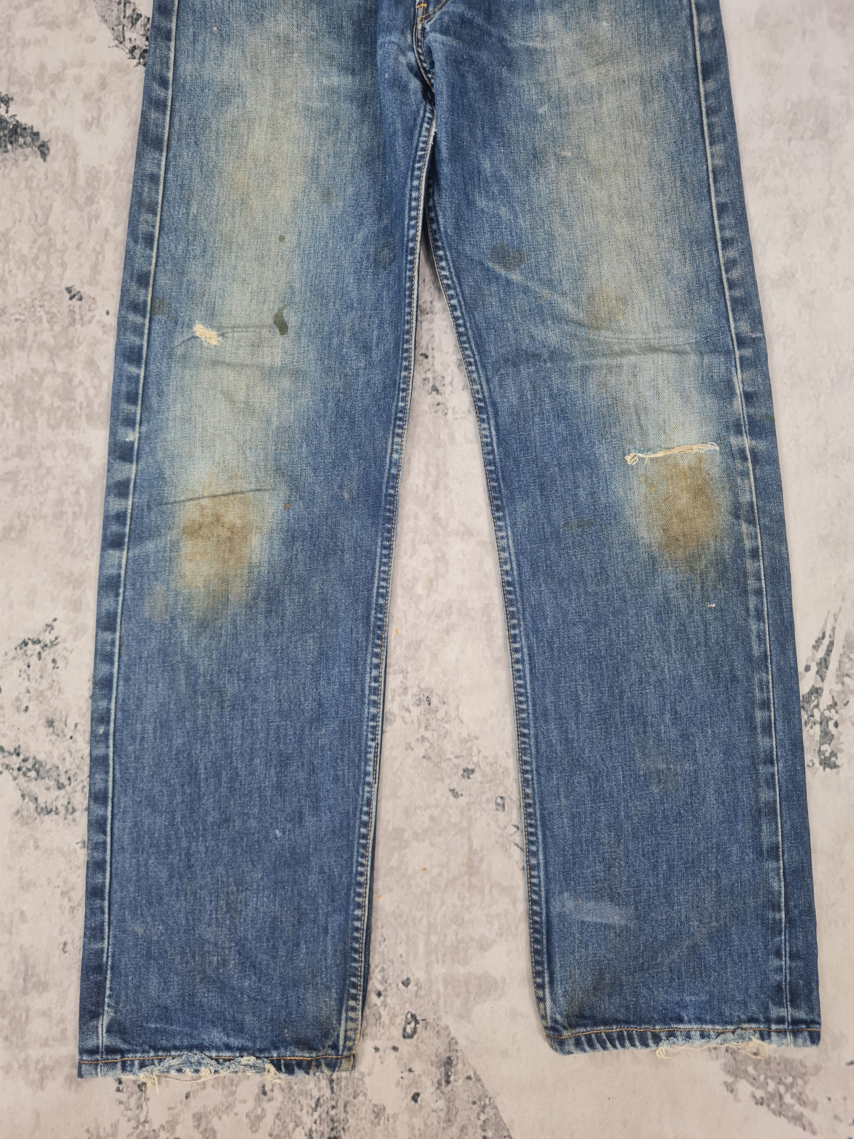 Levi's Vintage LEVIS 501 Ripped Rust Stain Jeans L0394 Size 33X31 Size US 33 - 4 Thumbnail