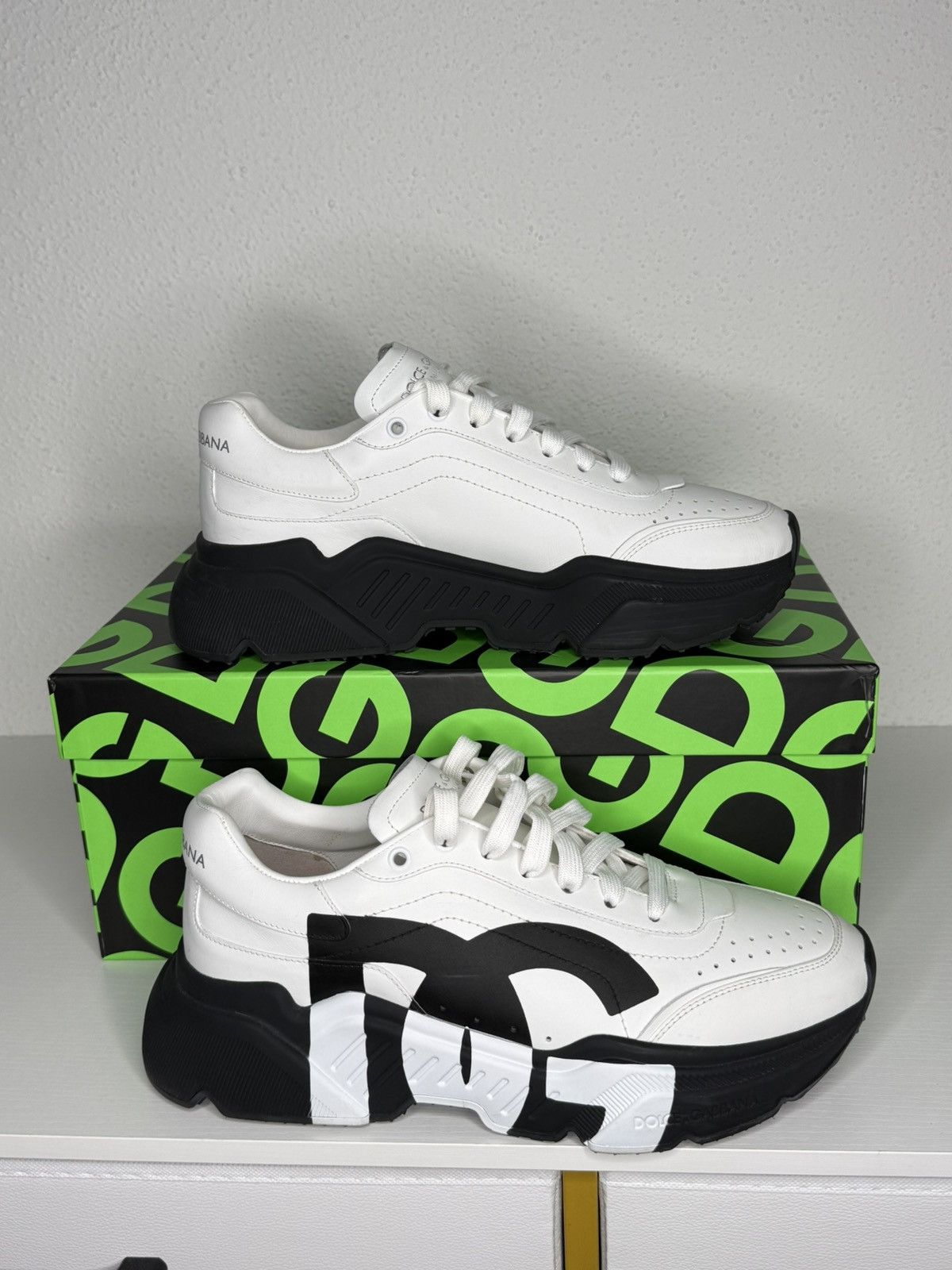 Dolce & Gabbana Dolce & Gabbana Sneakers Mismatched Size Pair Size US 9 / EU 42 - 5 Thumbnail