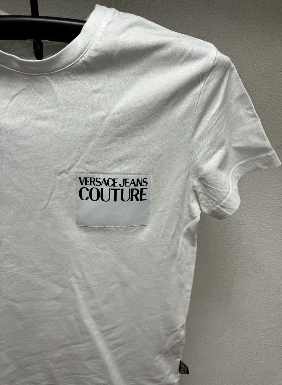 Versace Jeans Couture Versace jeans couture big logo white t-shirt S sz Size US S / EU 44-46 / 1 - 5 Thumbnail