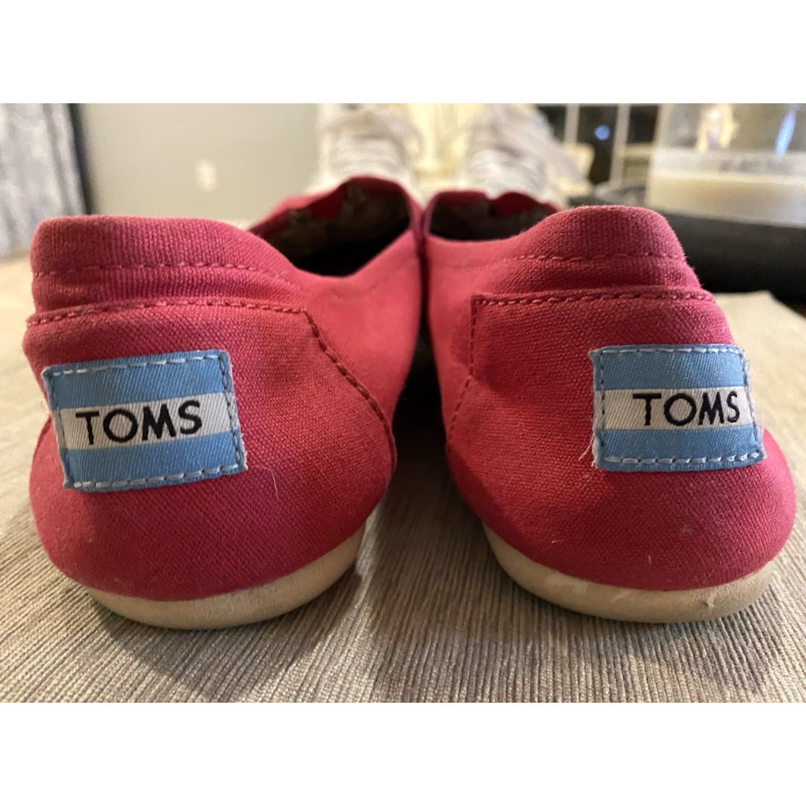 Toms 9 Womens Toms Classic Flat Pink Canvas Slip On Size US 9 / IT 39 - 4 Thumbnail