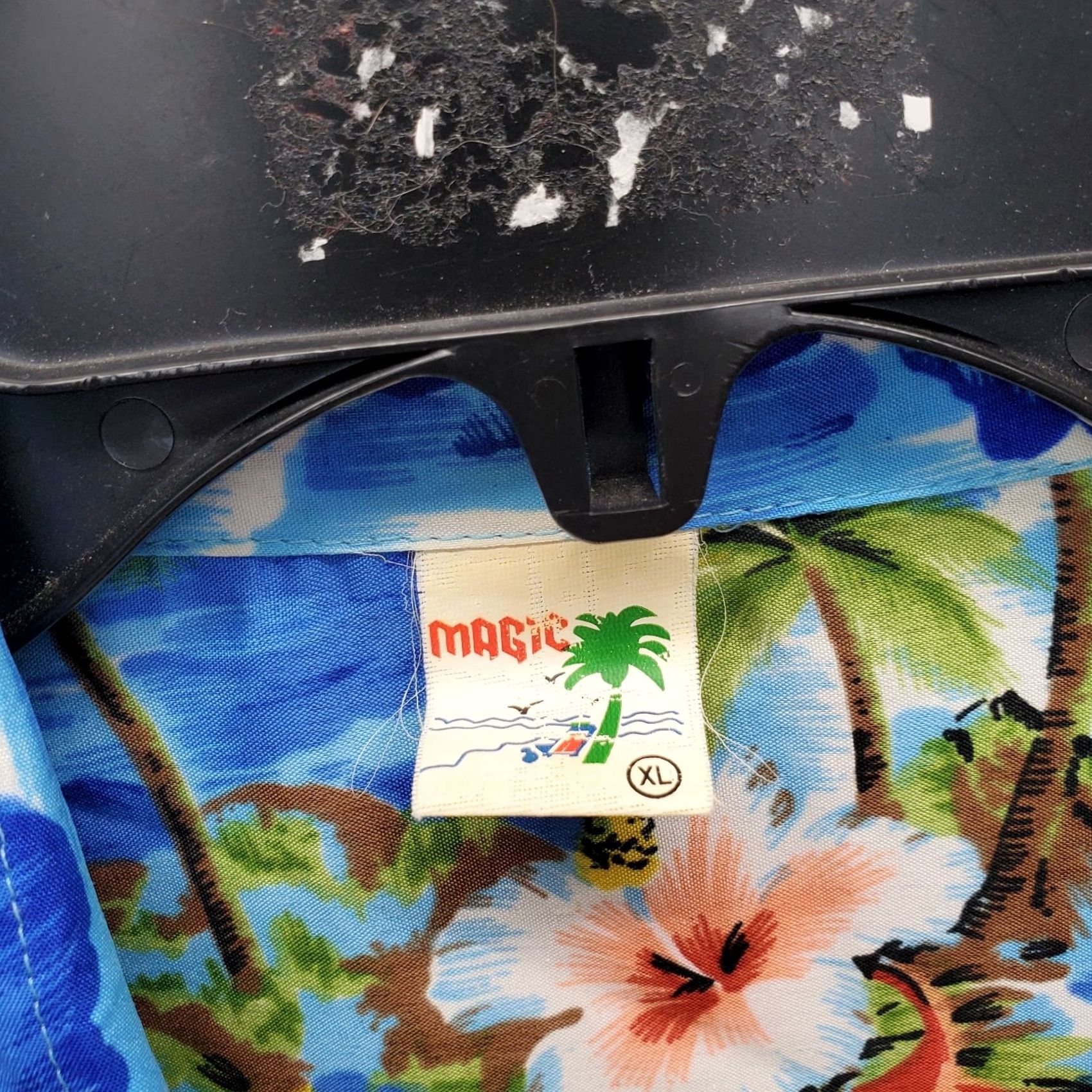 Vintage Magics Hawaiian Shirt Mens XL Multi Tropical Print Short Sleeve Button-Up EUC Size US XL / EU 56 / 4 - 5 Thumbnail