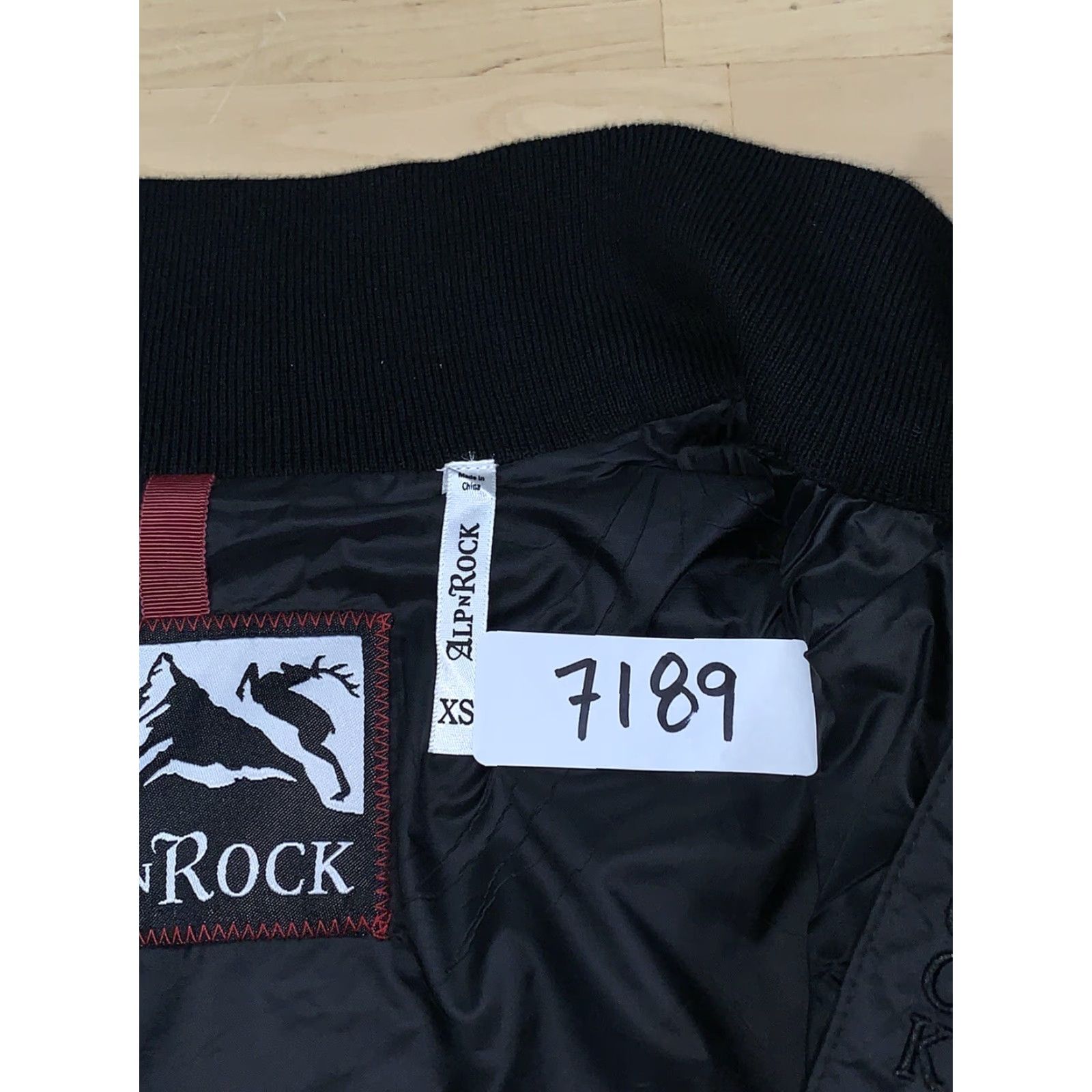 Vintage Alp N Rock Jacket Puffer XS Black White Zip Casual Womens Regular Rock Theme 1990s Size XS / US 0-2 / IT 36-38 - 3 Thumbnail