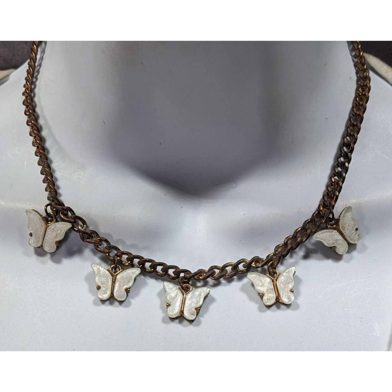Other Fairycore Butterfly White And Antiqued Gold Tone Charm Neckl Size ONE SIZE - 4 Thumbnail