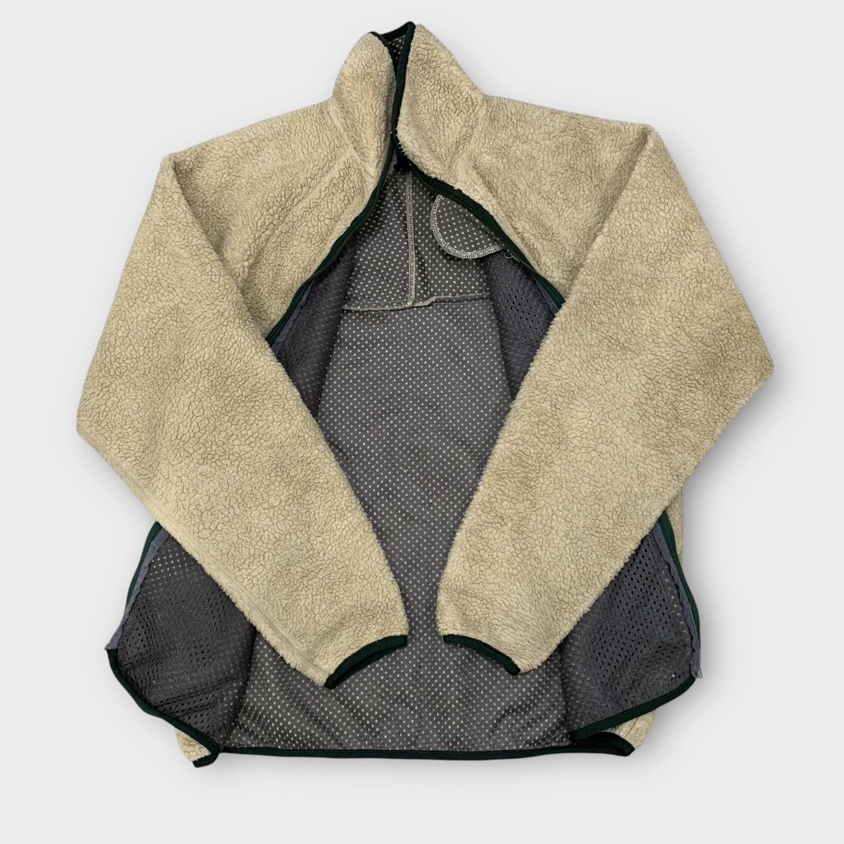 Patagonia Vintage 1997 Patagonia Sherpa Cream Deep Pile Retro Jacket Size US M / EU 48-50 / 2 - 5 Thumbnail