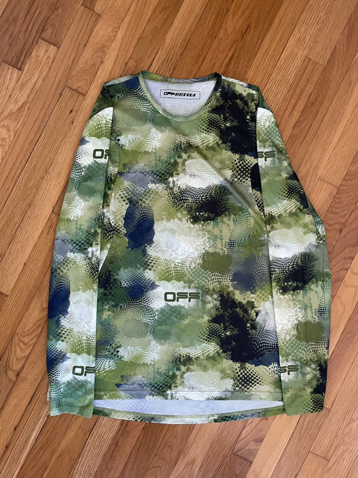 Off-White Off White Virgil Abloh Athletic Army Camo Long Sleeve Size US XL / EU 56 / 4 - 1 Thumbnail