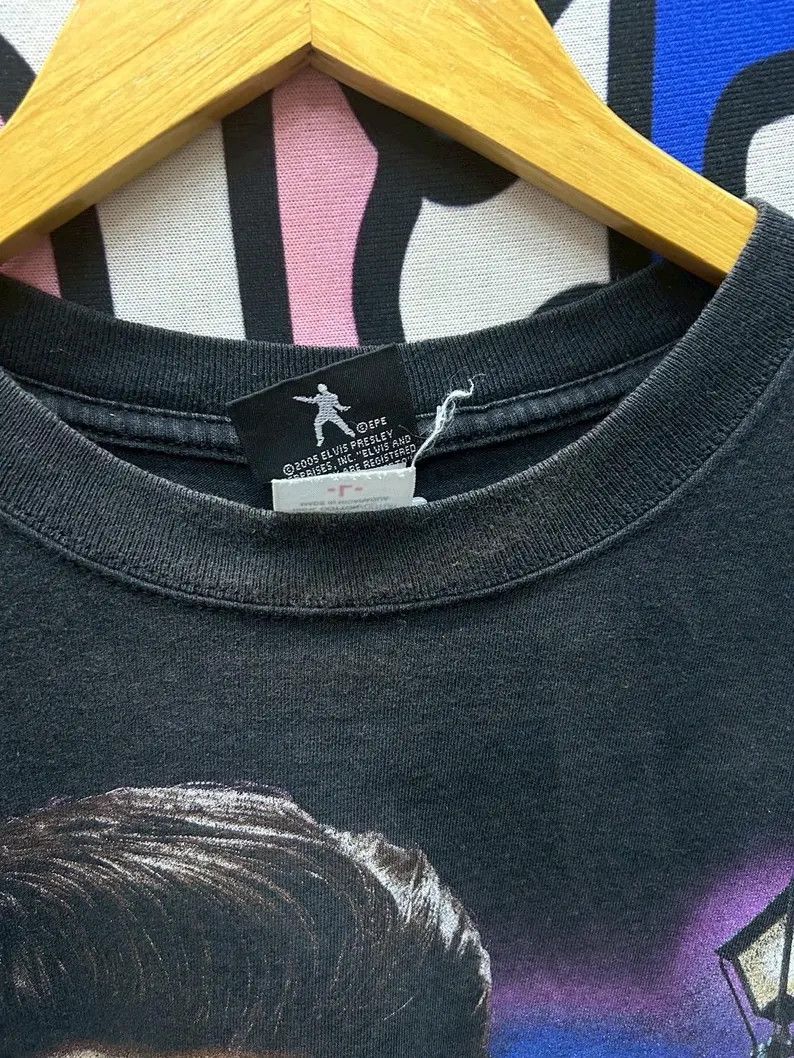 Vintage Vintage 2000s Elvis Presley tshirt size L Size US L / EU 52-54 / 3 - 5 Thumbnail