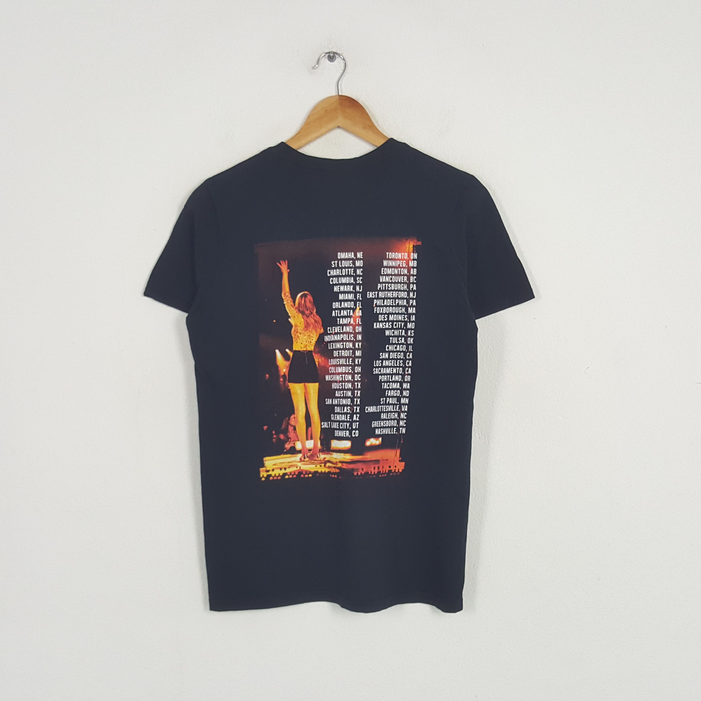 Band Tees × Vintage Vintage Taylor Swift American Solo Singer Songwriter Tshirt Size US S / EU 44-46 / 1 - 3 Thumbnail