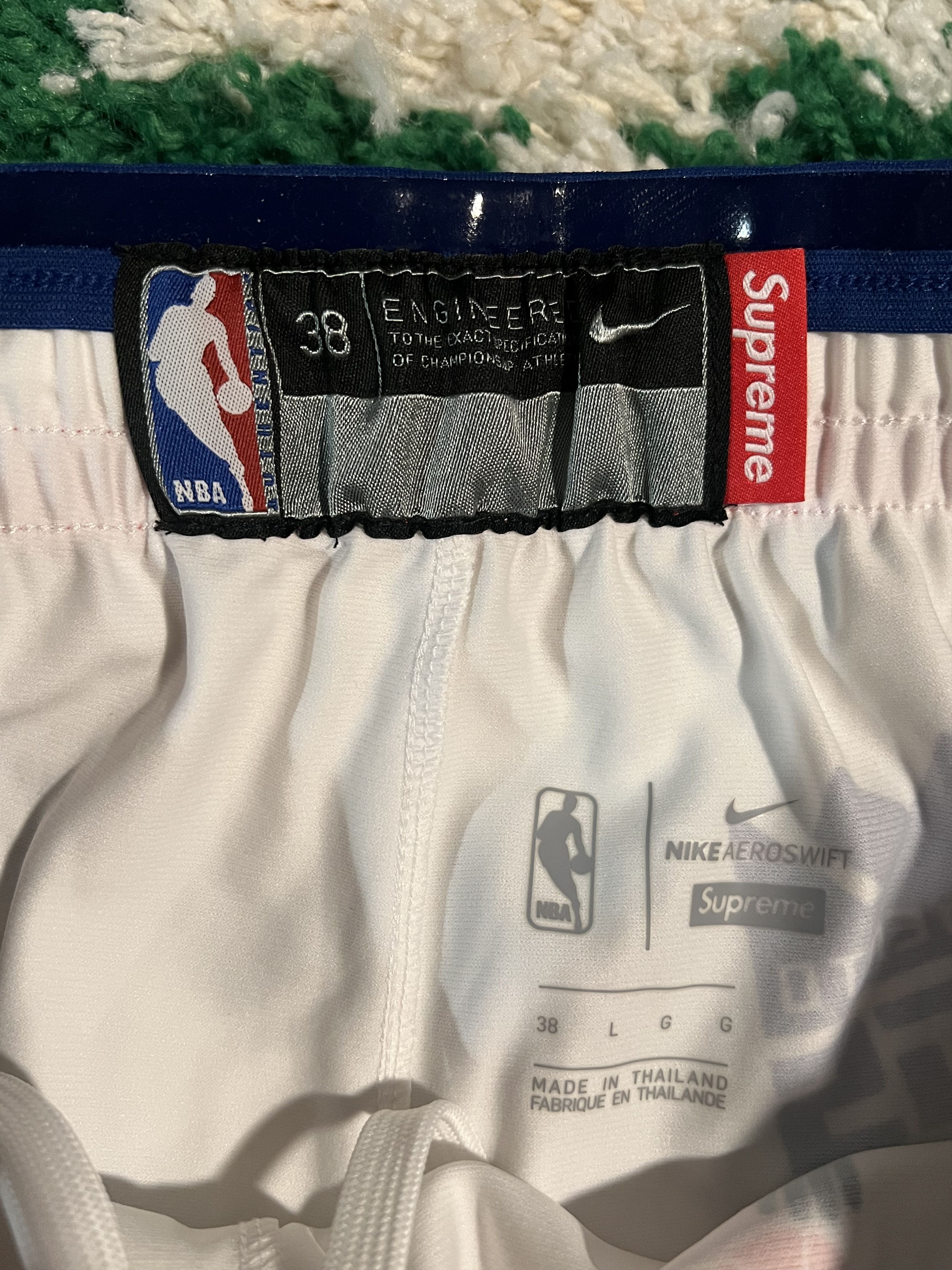Nike × Supreme Supreme White Nike/NBA Teams Authentic Short W38 Size US 38 / EU 54 - 2 Thumbnail