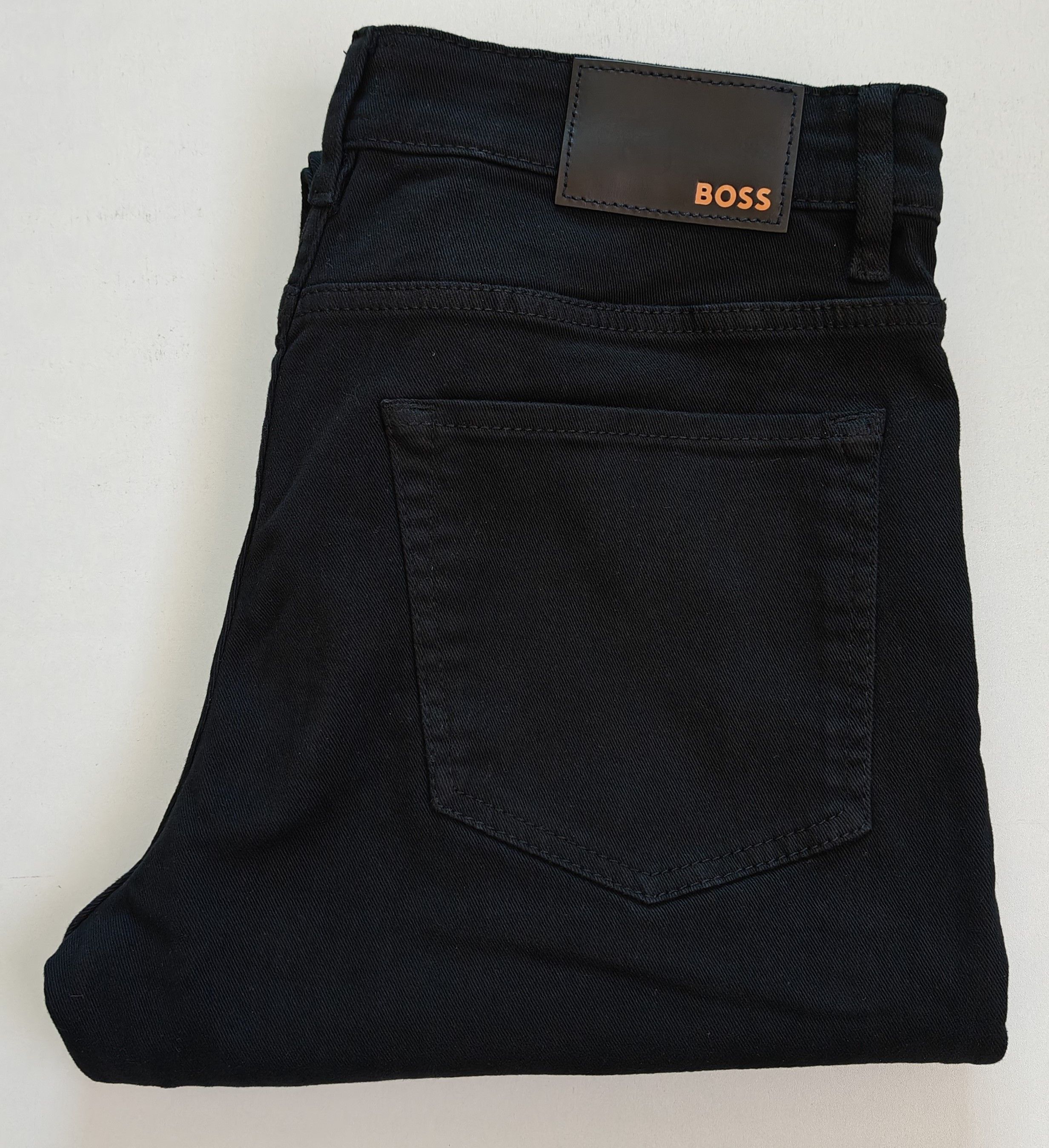 Hugo Boss HUGO BOSS RE.MAINE Regular fit Jeans Free Shipping T/6115 Size US 34 / EU 50 - 1 Thumbnail
