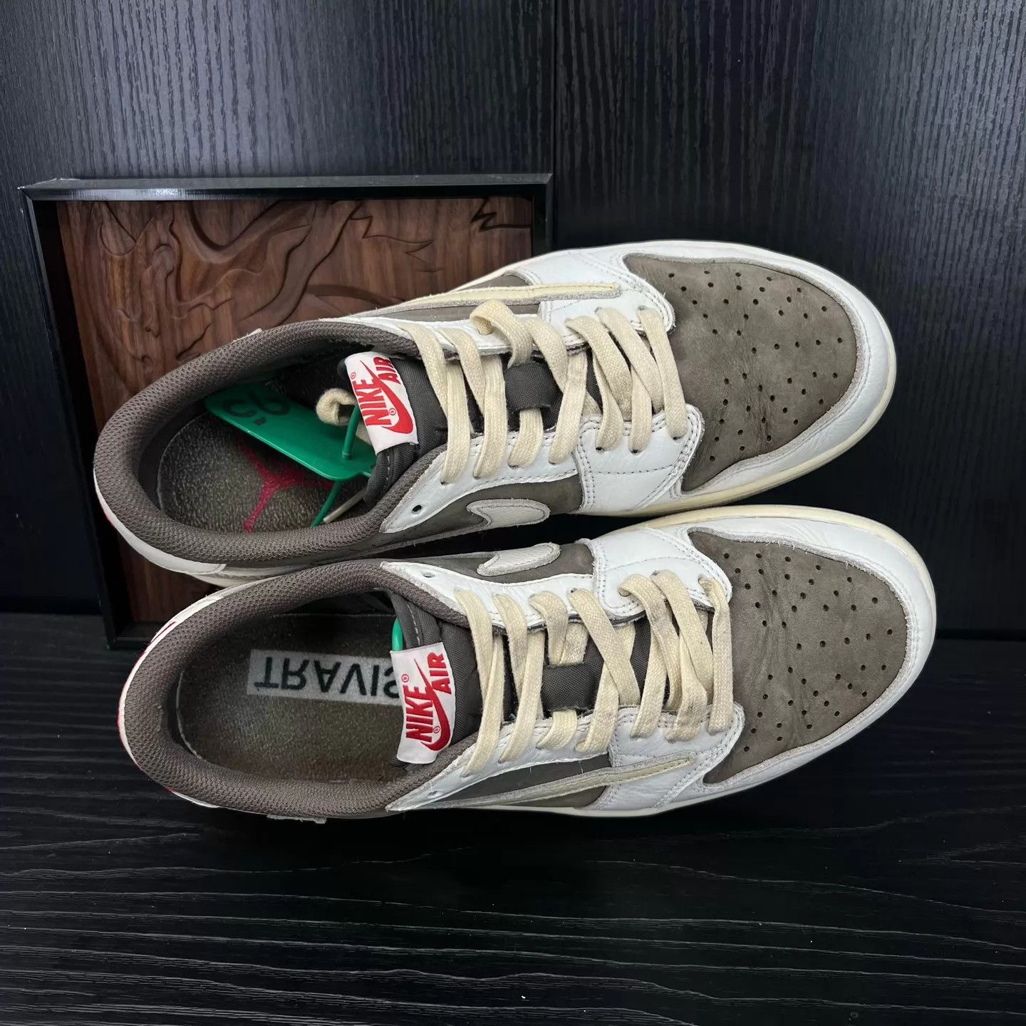 Travis Scott Jordan 1 Low TS Mocha Baroque Size 42 OG Box Size US 9 / EU 42 - 8 Thumbnail