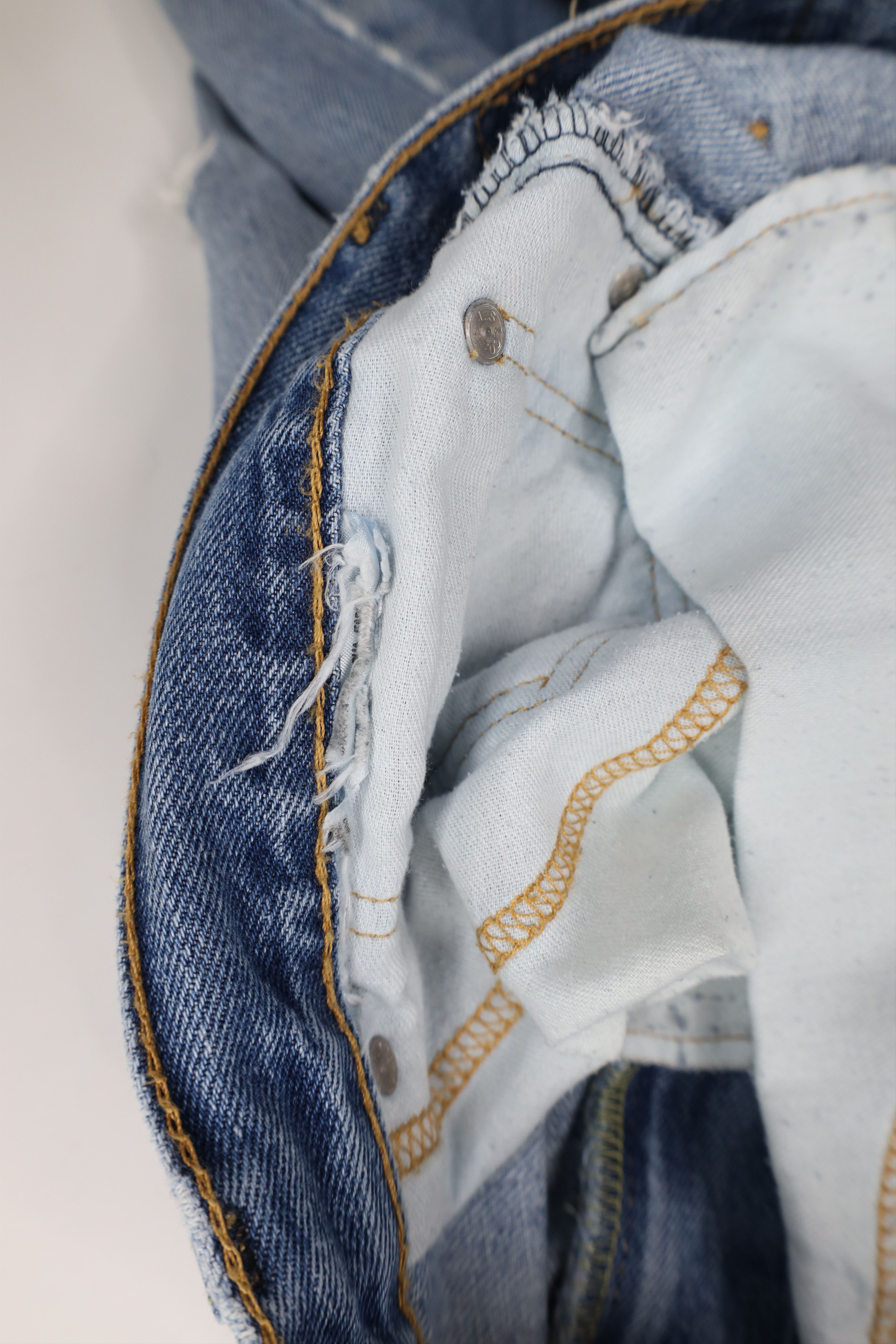 Levi's Vintage Y2K Levis 550 Relaxed Fit Denim Jeans Blue Cotton Size US 38 / EU 54 - 11 Thumbnail