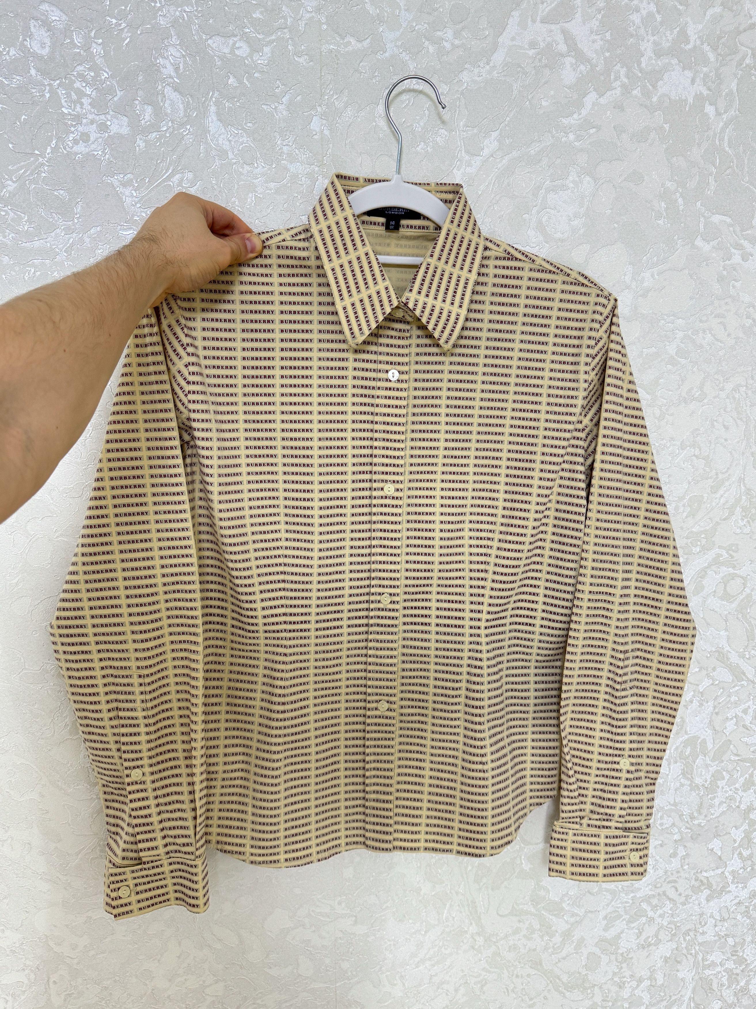 Burberry Vintage Burberry London Shirt Blouse Monogram Logo Women Size L / US 10 / IT 46 - 1 Thumbnail