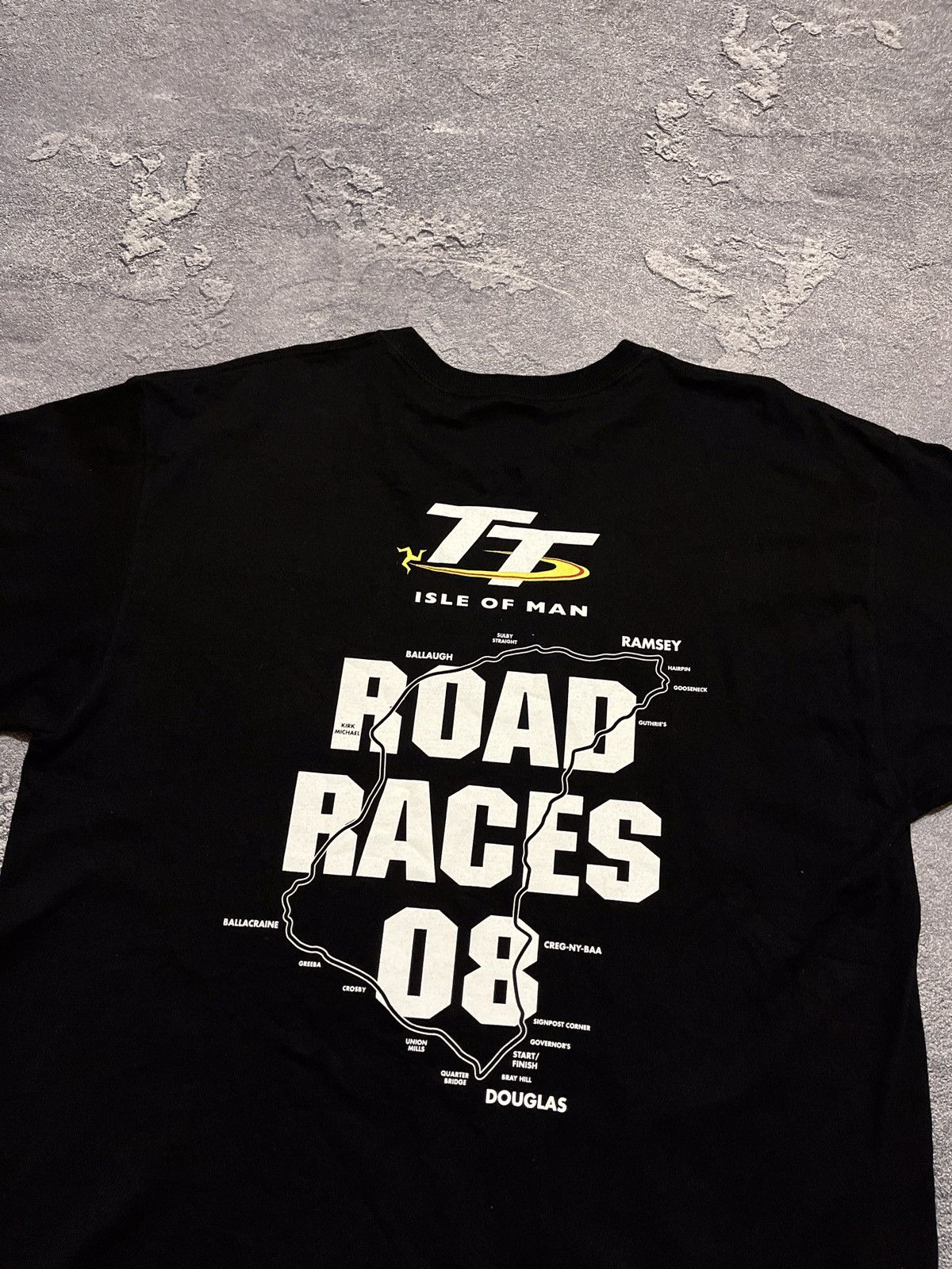 Honda × Yamaha Vintage 2008 Isle of Man The World Greates Suzuki Racing Tee Size US XL / EU 56 / 4 - 4 Thumbnail