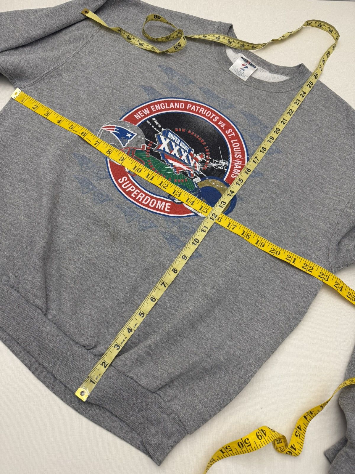 NFL Vintage 2002 Super Bowl XXXVI Patriots Vs Rams Crewneck Larg Size US L / EU 52-54 / 3 - 5 Thumbnail