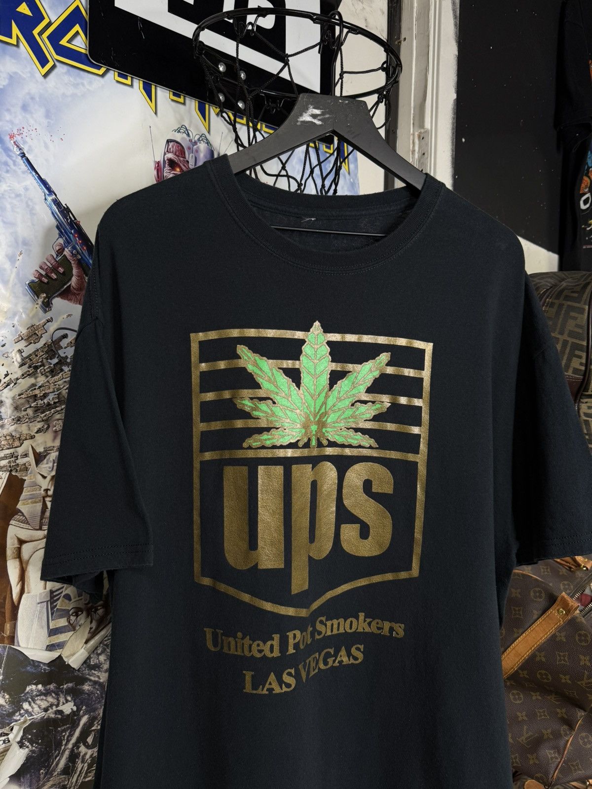 Vintage Vintage 90’s UPS Stoner Parody T-Shirt Size XLarge Size US XL / EU 56 / 4 - 5 Thumbnail
