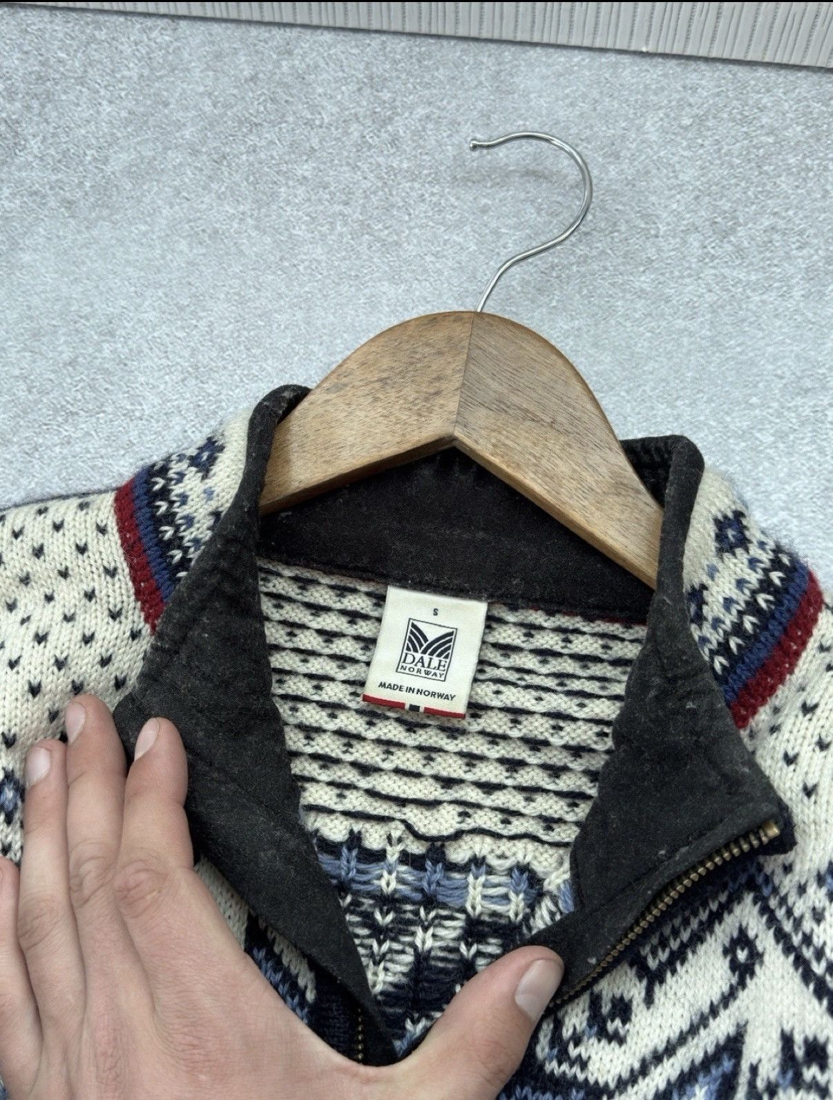 Dale Of Norway DALE OF NORWAY VINTAGE WOOL VAIL SWEATER 1/3 ZIP SIZE S MEN Size US S / EU 44-46 / 1 - 6 Thumbnail