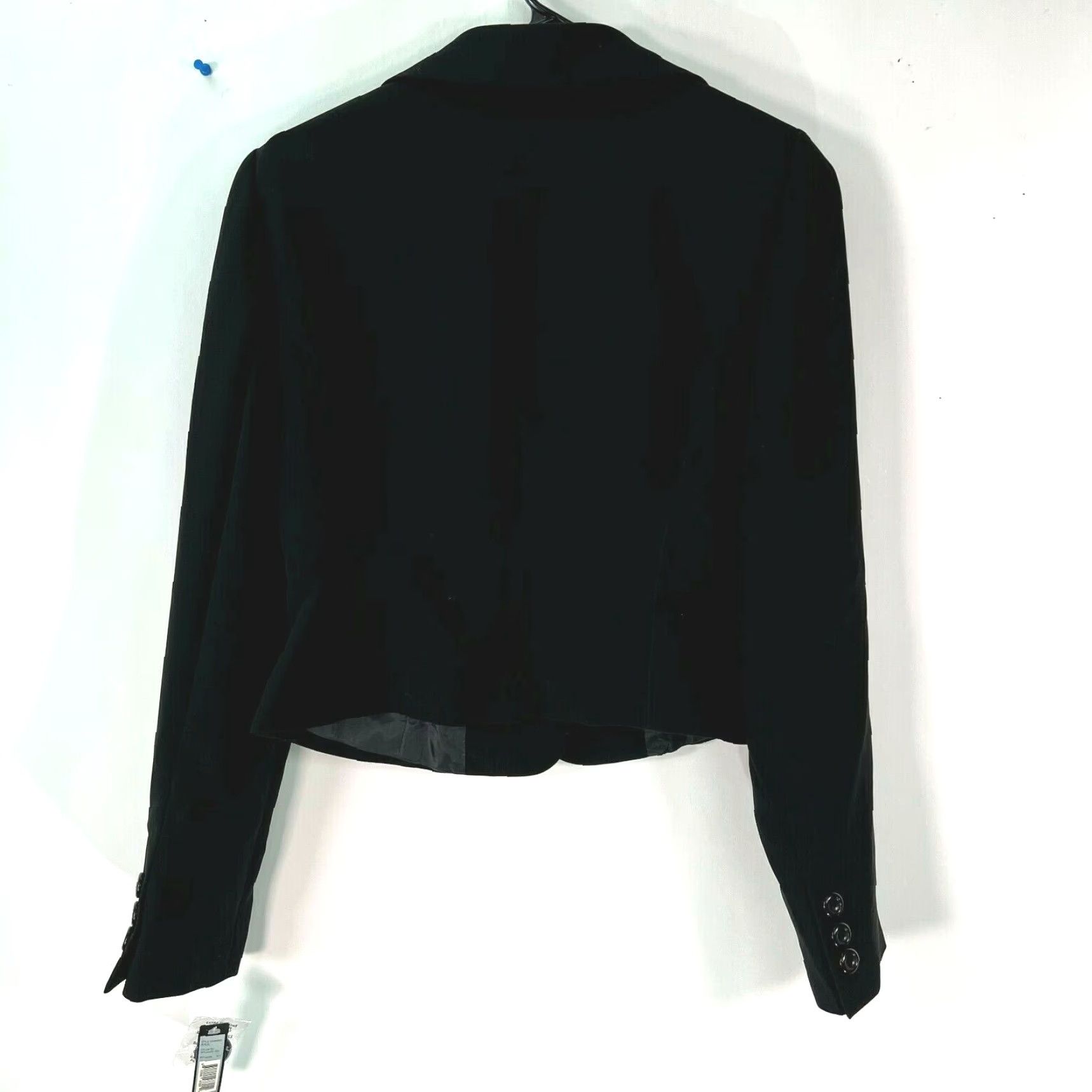Vintage Tahari Blazer Womens Notch Lapel Lined Black Jacket Size 4 Jacket/Coat Short Sleeve 3-Button Single-Breasted 100% Polyester Dressy Modern Career Mens? Size S / US 4 / IT 40 - 2 Thumbnail