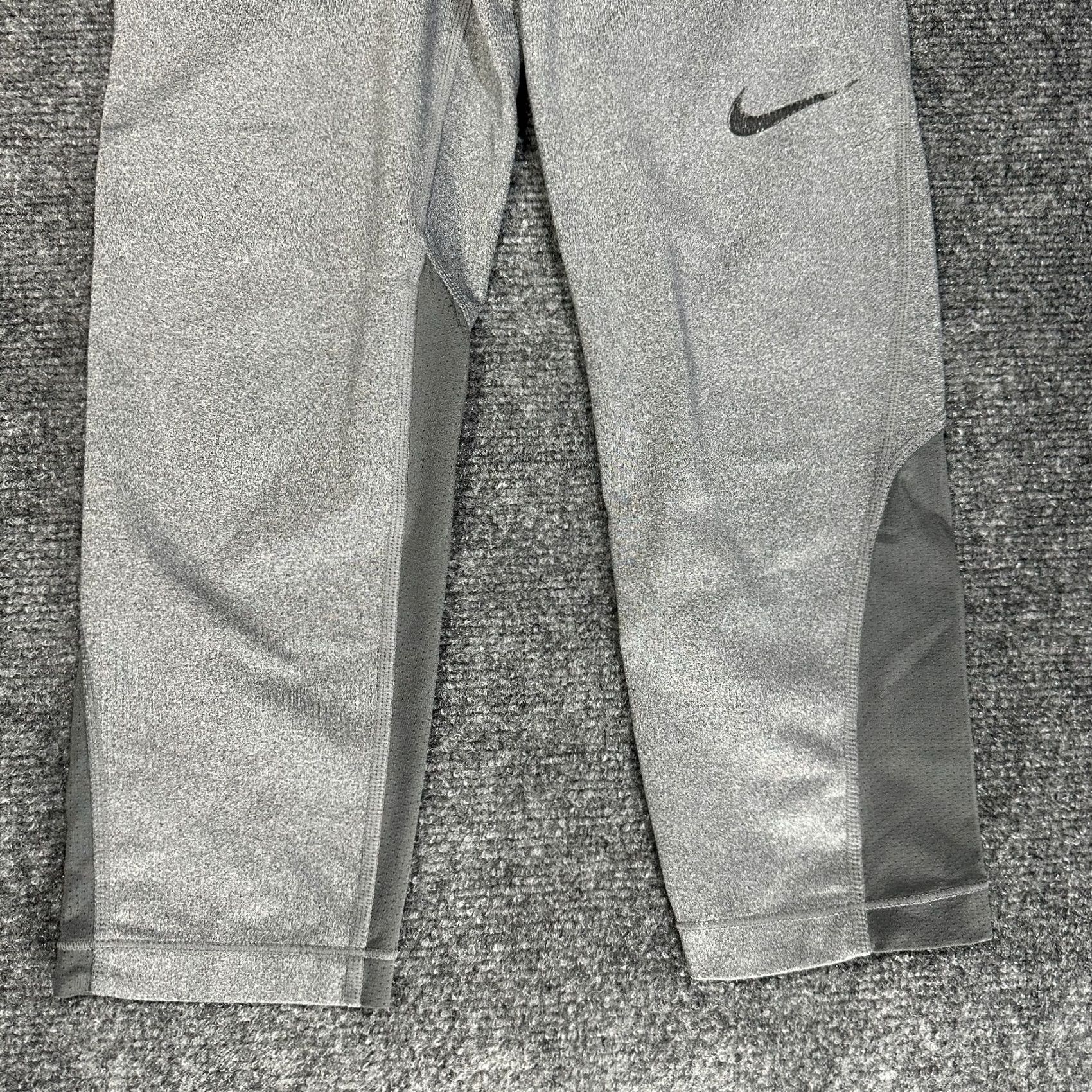 Nike Nike Pro Pants Womens XS Gray Stretch Compression Yoga Run Crop Dri Fit Size 26" / US 2 / IT 38 - 6 Thumbnail