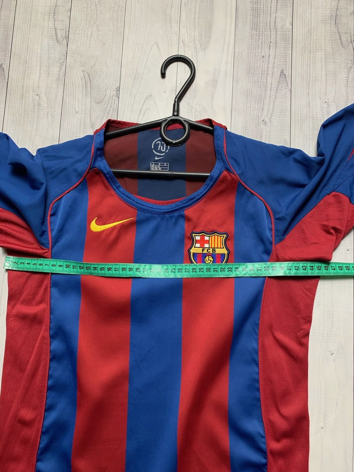 Nike × Vintage Vintage Nike Barcelona soccer jersey size Xs logo Size US XS / EU 42 / 0 - 8 Thumbnail