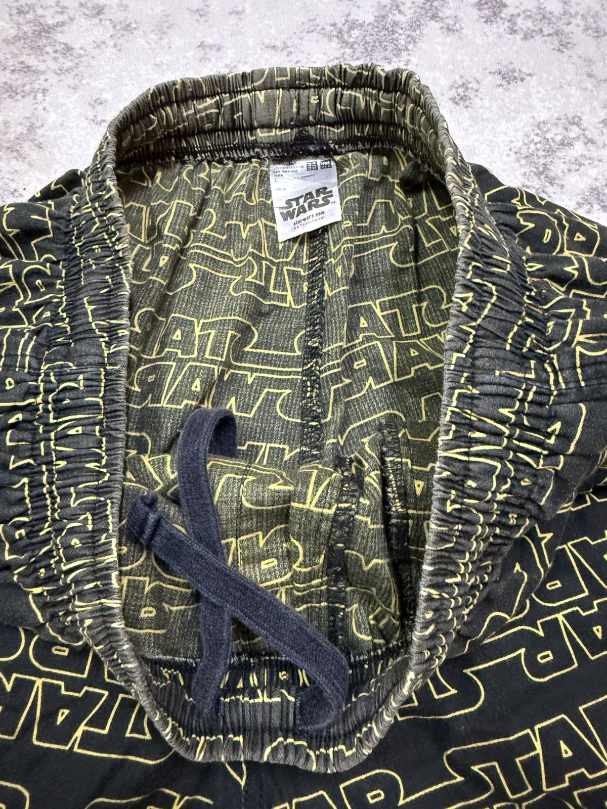 Star Wars Uniqlo Star Wars Fullprint Sleepwear Short Pants Size 24" / US 00 / IT 34 - 6 Thumbnail
