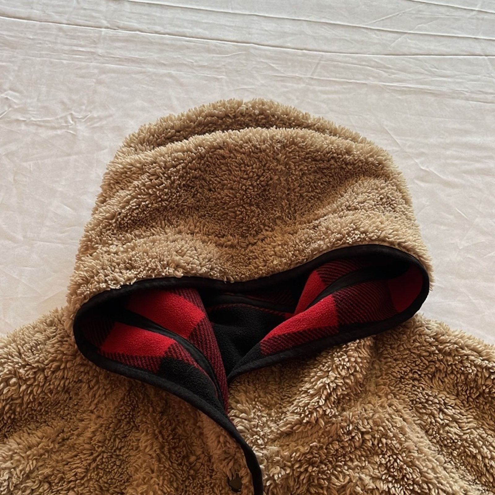 Eddie Bauer Eddie Bauer Womens Red Buffalo Plaid Reversible Fuzzy Coat Size M / US 6-8 / IT 42-44 - 4 Thumbnail