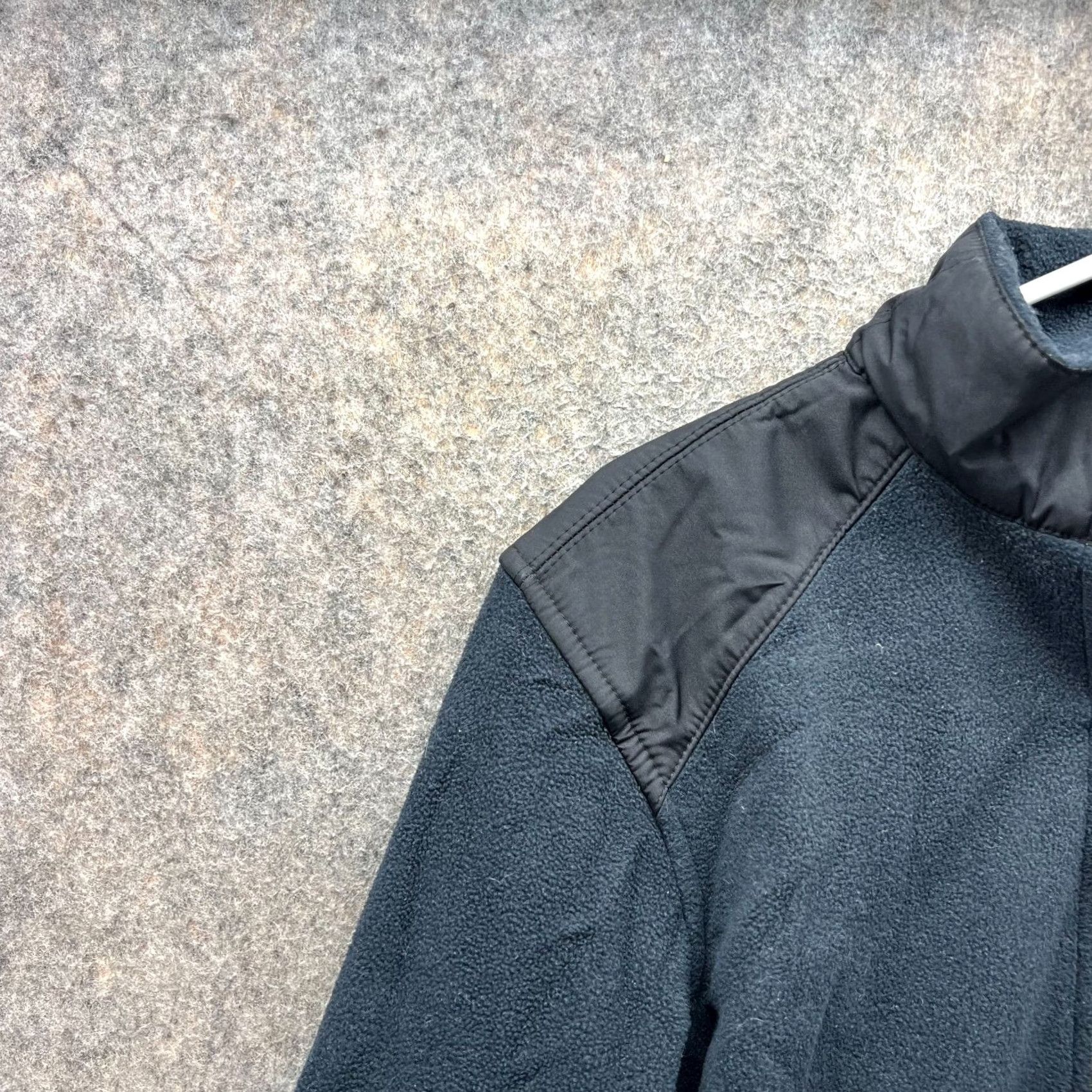 Calvin Klein VINTAGE Calvin Klein Jacket Mens Small Black Full Zip Tech Fleece Polyester Bomber VTG Size US S / EU 44-46 / 1 - 7 Thumbnail
