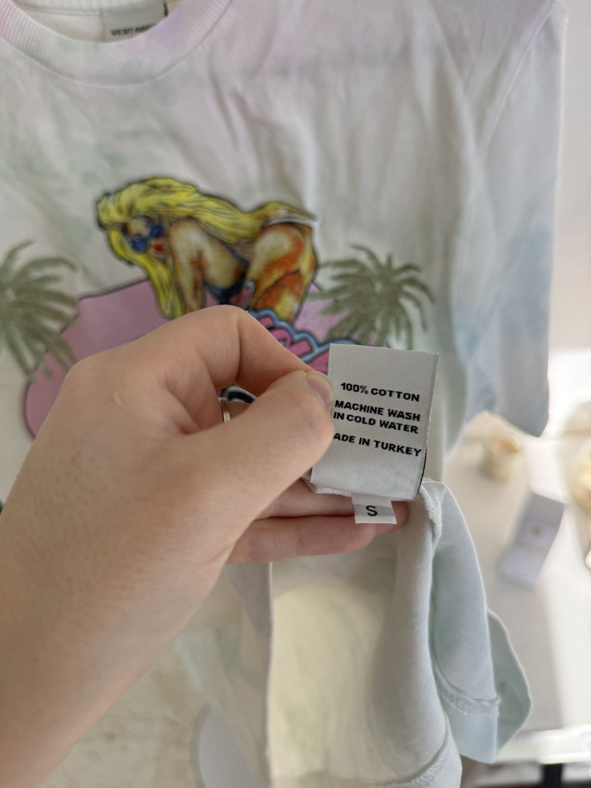 Vertabrae Vertabrae 6pm miami beach girl t-shirt Size US S / EU 44-46 / 1 - 8 Thumbnail