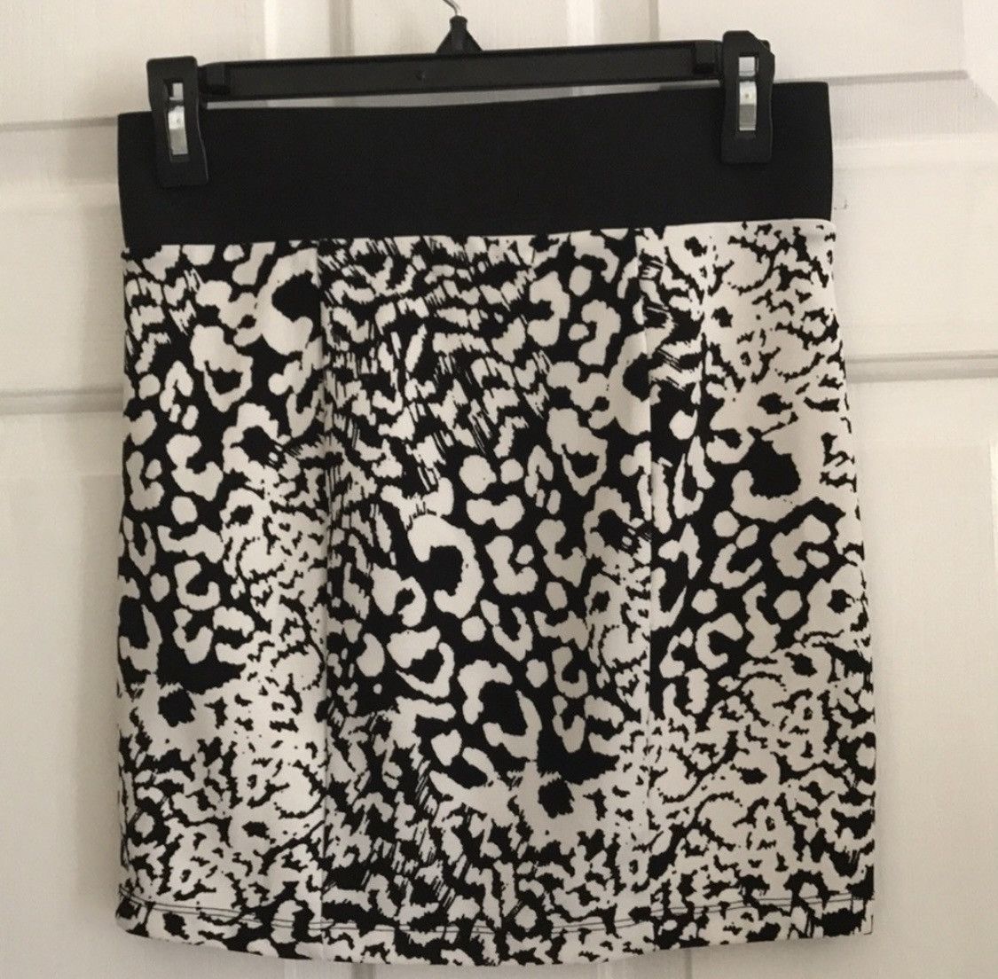 Forever 21 VINTAGE FOREVER 21 PRINTED MINI SKIRT SIZE S Size 28" / US 6 / IT 42 - 6 Thumbnail