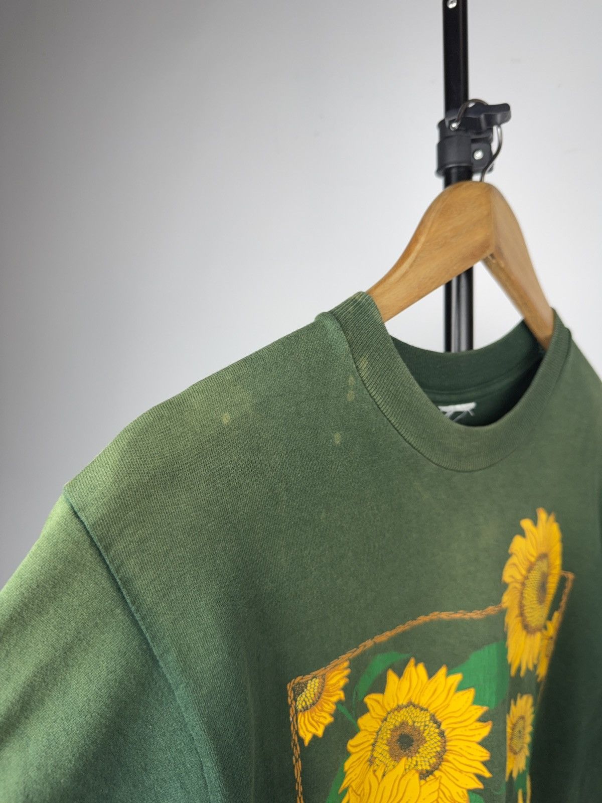 Vintage Vintage 90s Underwater Impressions Sunflower Graphic T-Shirt Size US M / EU 48-50 / 2 - 3 Thumbnail