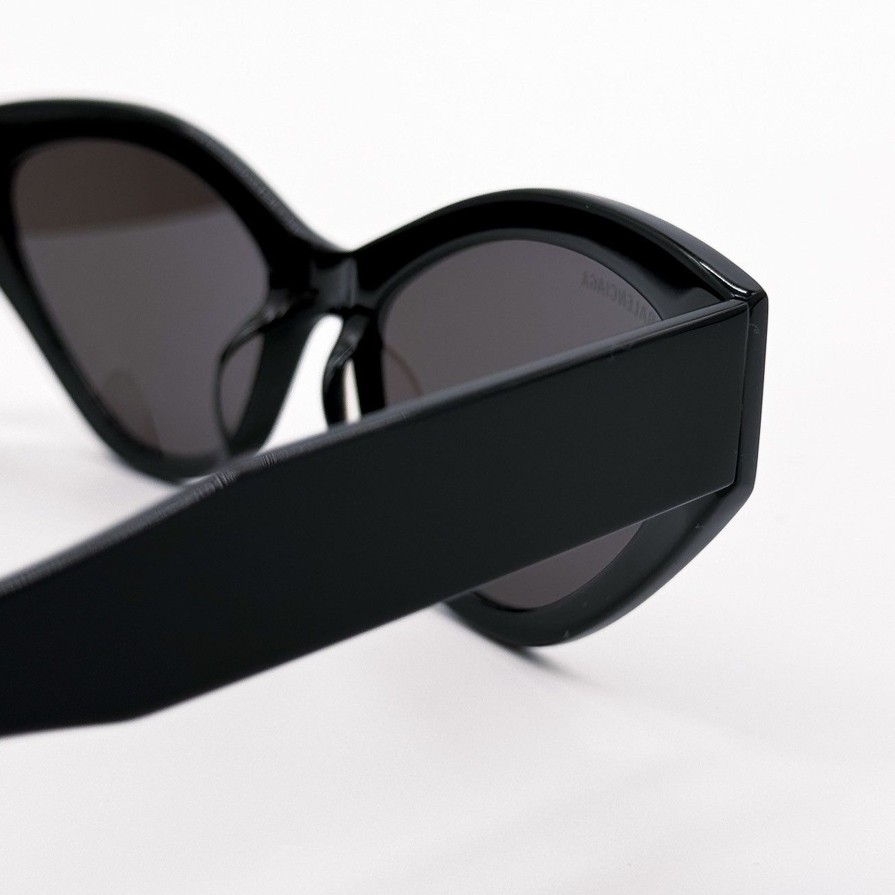 Balenciaga NEW BALENCIAGA BB0306S 001 CAT EYE BLACK WOMEN SUNGLASSES Size ONE SIZE - 7 Thumbnail