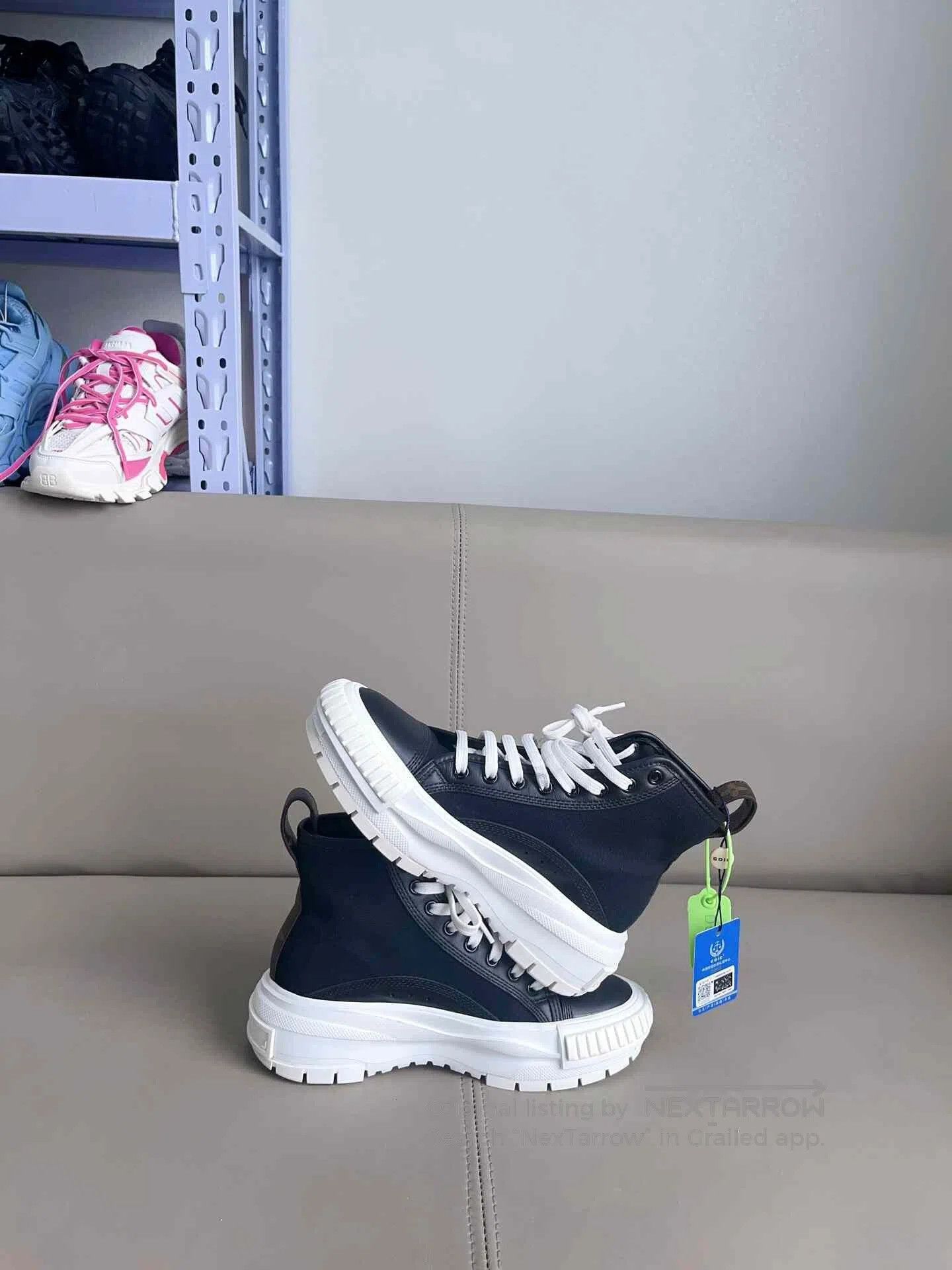 Louis Vuitton LV Squad Canvas High-Top Platform Shoes. Size US 5 / IT 35 - 3 Thumbnail