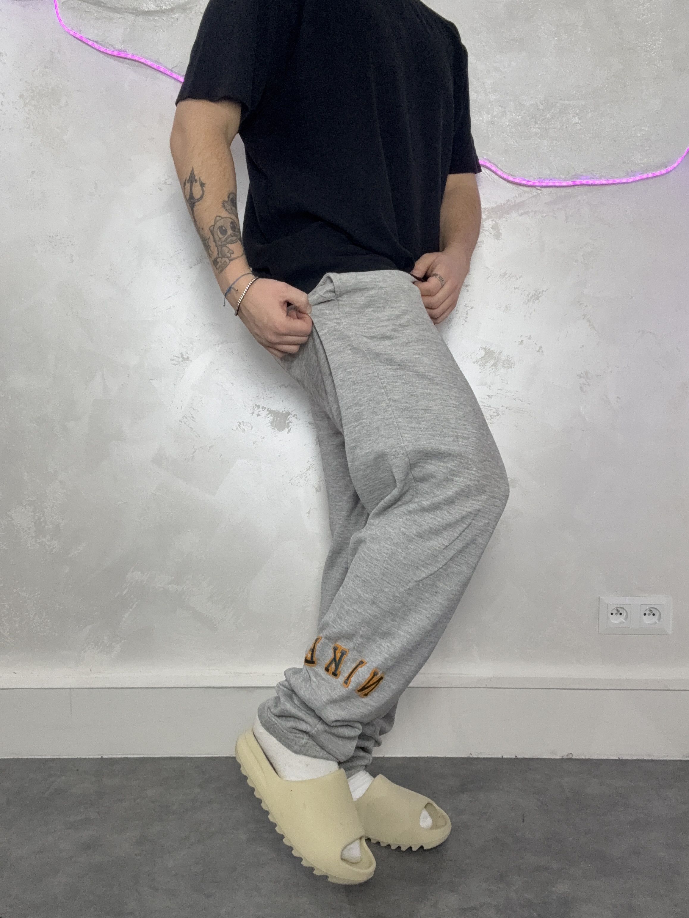 Nike Vintage Nike Baggy Sweatpants 90 s Big Logo streetwear Size US 35 - 1 Thumbnail