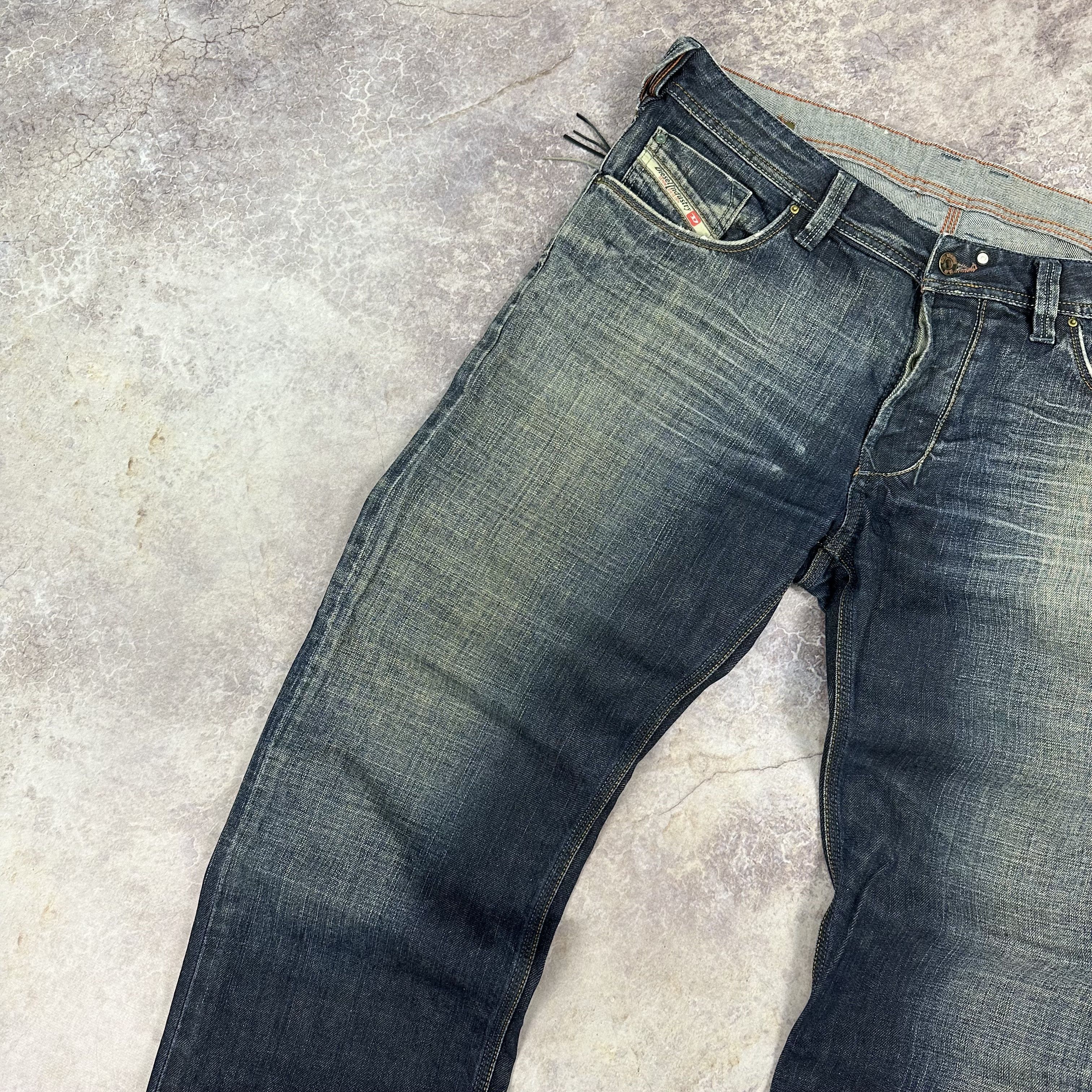 Diesel × Vintage VINTAGE Y2K DIESEL YARIK LOGO DISTRESSED JEANS 33x32 Size US 36 / EU 52 - 13 Thumbnail