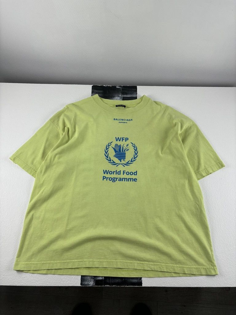 Balenciaga Kanye West World Food Programme Print Neon Oversize T-Shirt Size US L / EU 52-54 / 3 - 1 Thumbnail