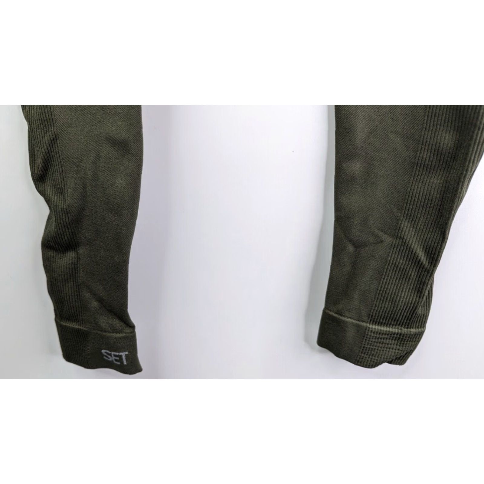 Vintage VINTAGE Set Active Sculptflex Leggings in Willow Green Women’s XS/S Leggings Womens XS/S Green Sculptflex Activewear Size 26" / US 2 / IT 38 - 6 Thumbnail