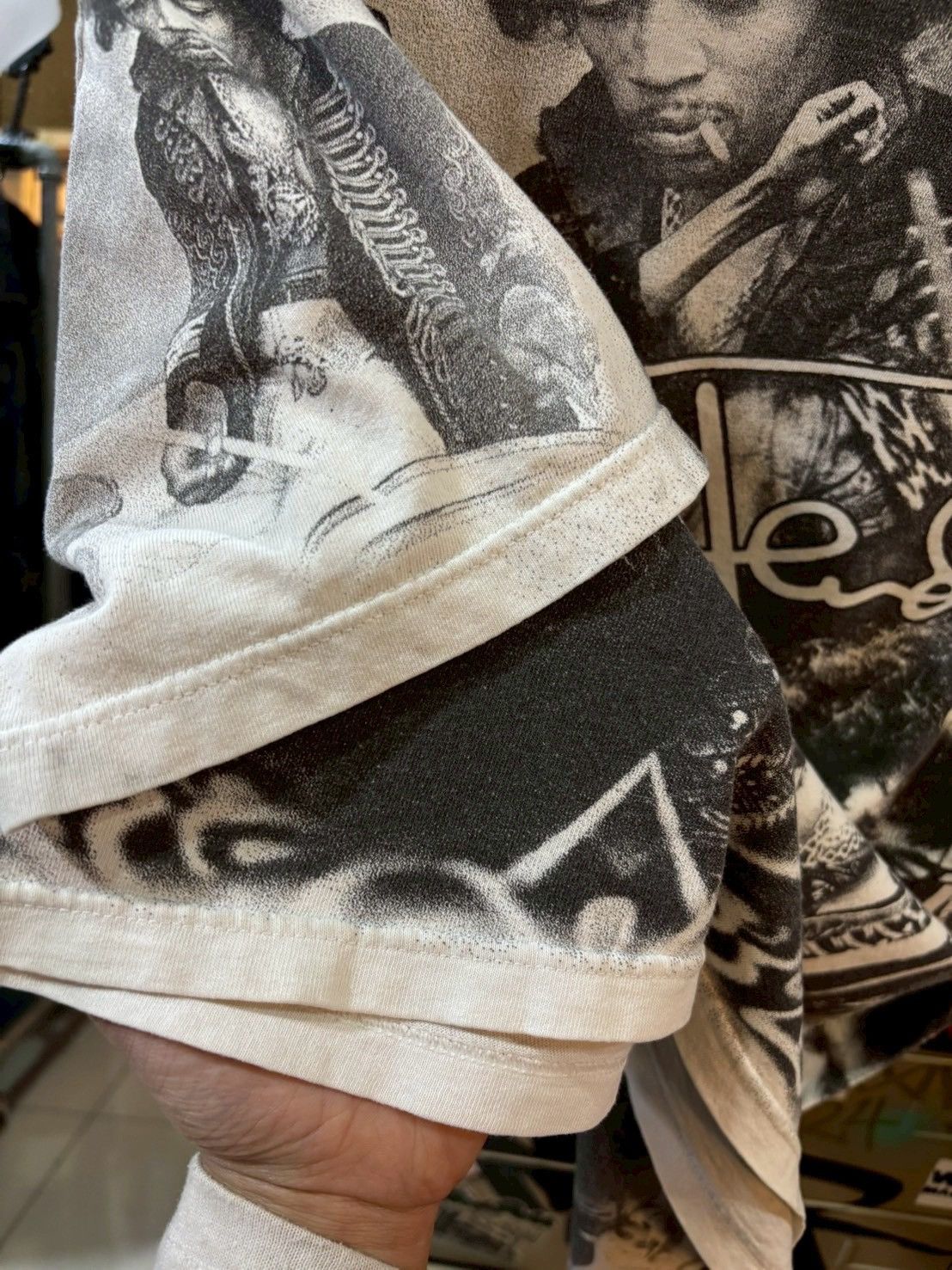 Band Tees Vintage Jimi Hendrix 1996’s Size US XL / EU 56 / 4 - 5 Thumbnail