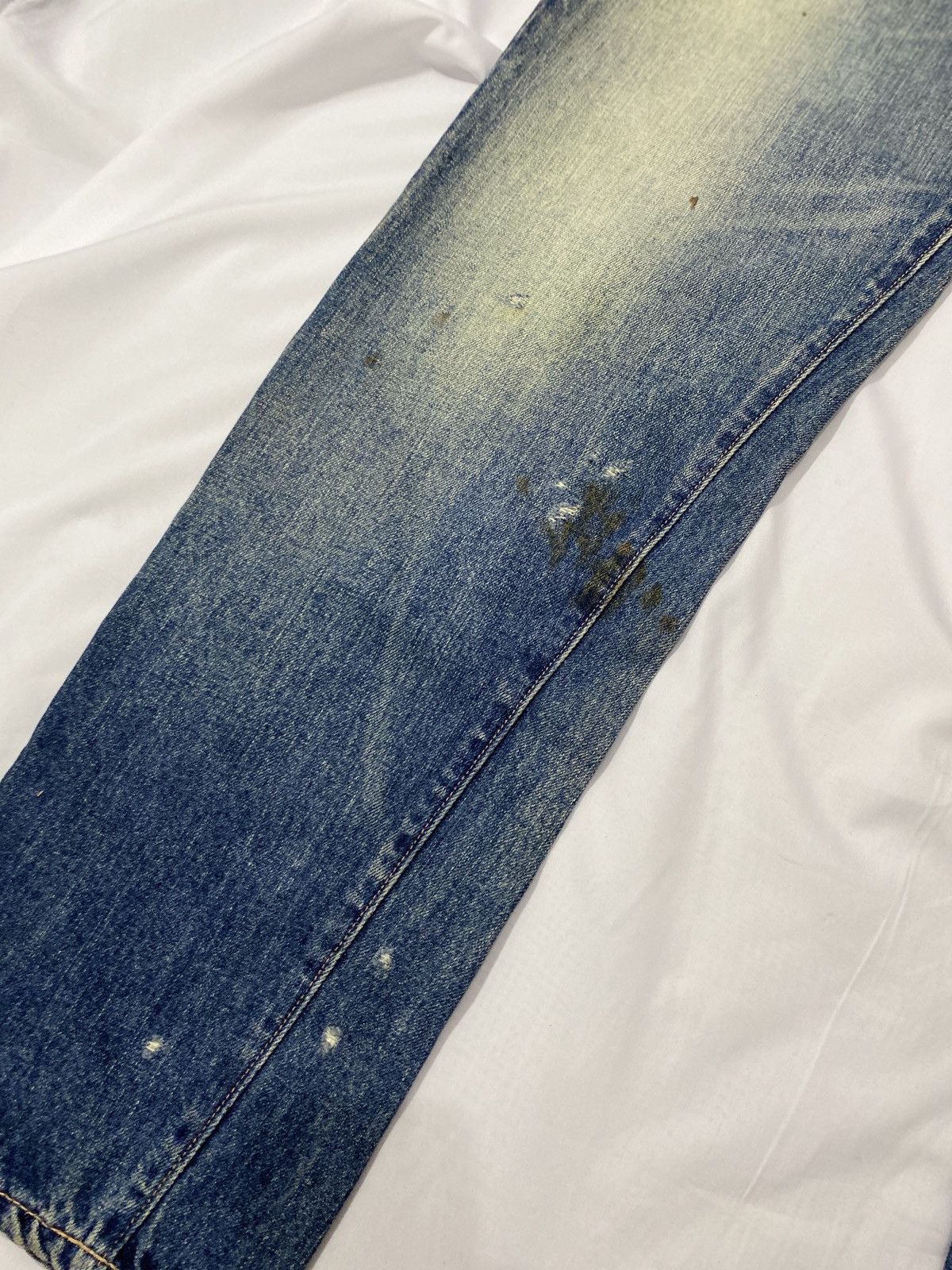 Levi's Vintage Clothing Vintage RNA Buckle Back Thrashed Selvedge Distressed Jeans Size US 33 - 8 Thumbnail