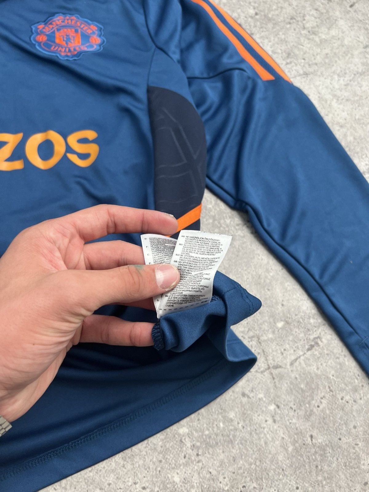 Adidas MANCHESTER UNITED 2023/2024 TRAINING TOP 1/4 ZIP ADIDAS Size US L / EU 52-54 / 3 - 9 Thumbnail