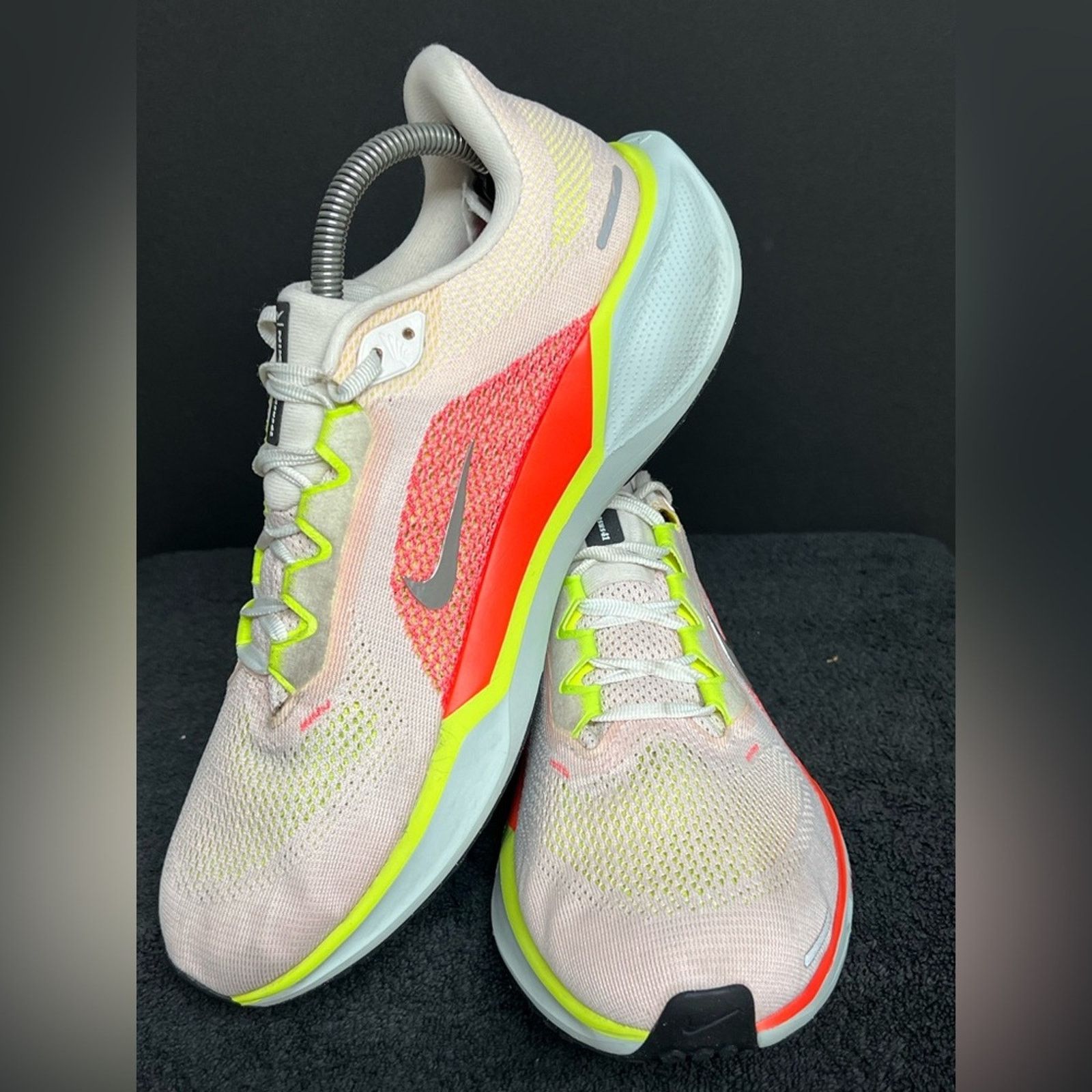 Nike Nike Womens Air Zoom Pegasus 41 White Crimson Shoes SIZE 10 Size US 10 / IT 40 - 3 Thumbnail