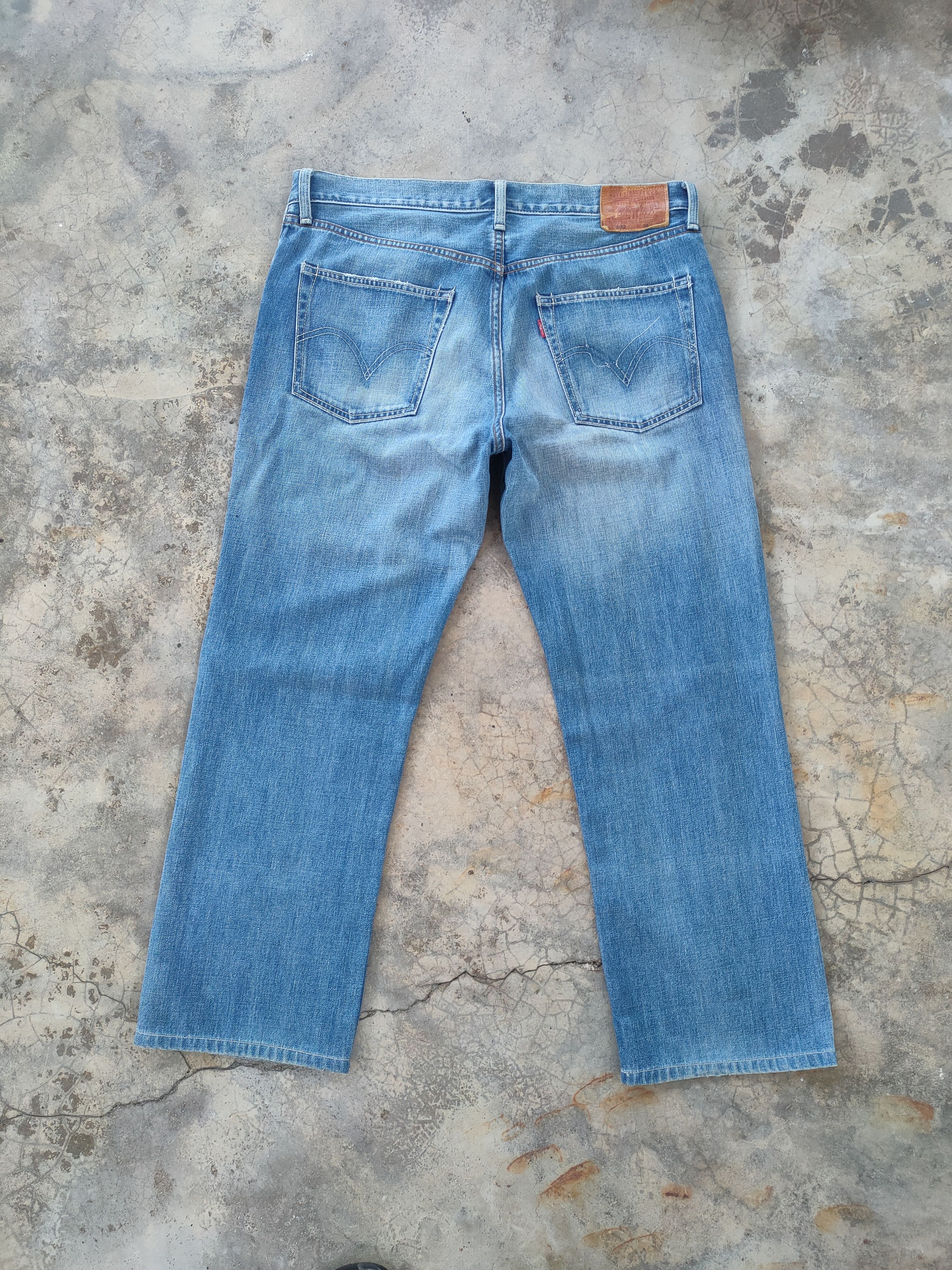 Levi's Vintage Clothing VINTAGE LEVI'S 502 FADED DISTRESSED JEANS DENIM PANTS Size US 38 / EU 54 - 9 Thumbnail
