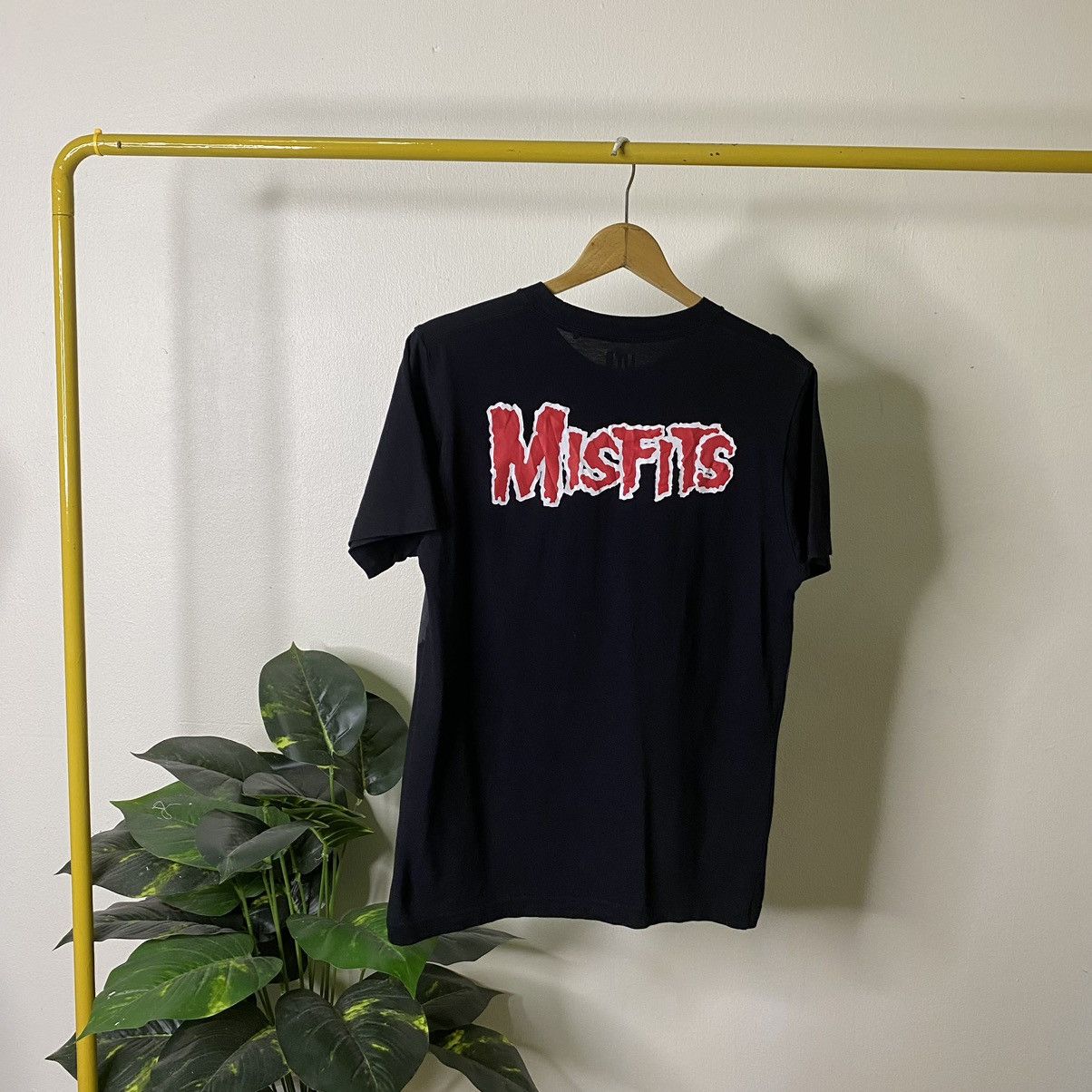 Band Tees × Misfits × Uniqlo Misfits Horror Punk Band Overprint Tee x Uniqlo Size US M / EU 48-50 / 2 - 6 Thumbnail