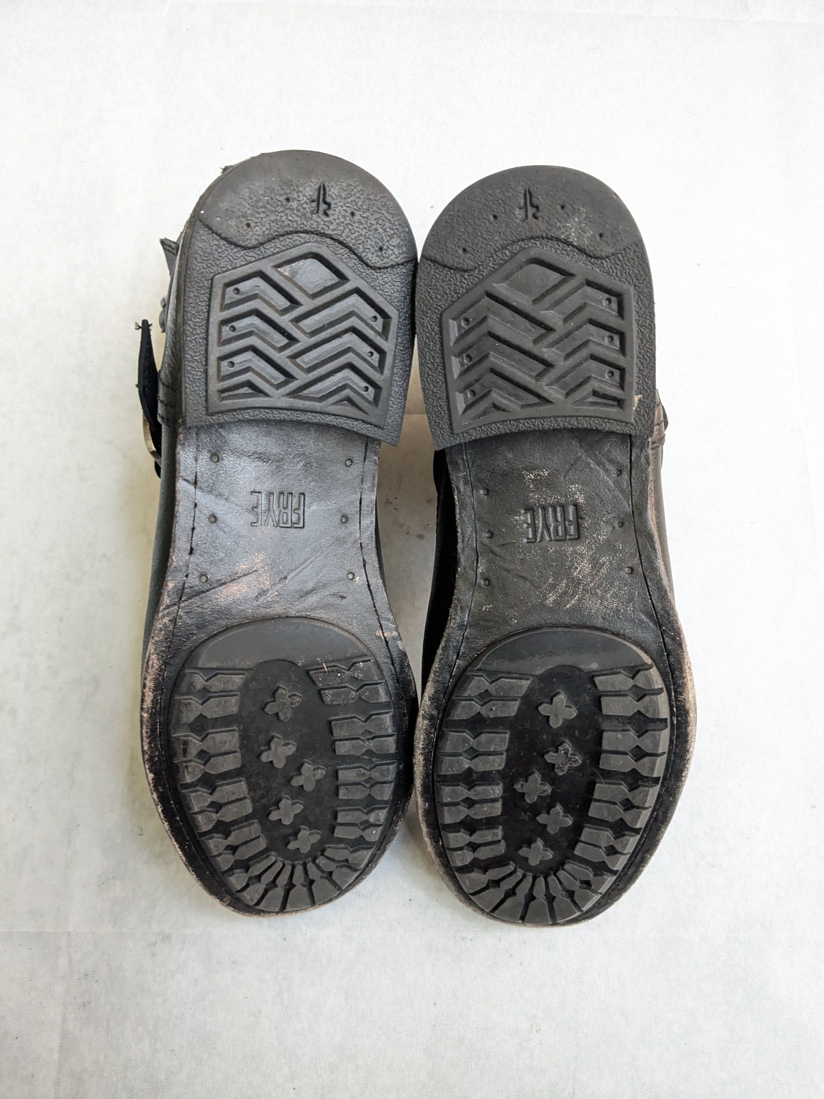 Frye Frye Engineer Black Leather 7.5 Leather Buckle Size US 7.5 / EU 40-41 - 14 Thumbnail