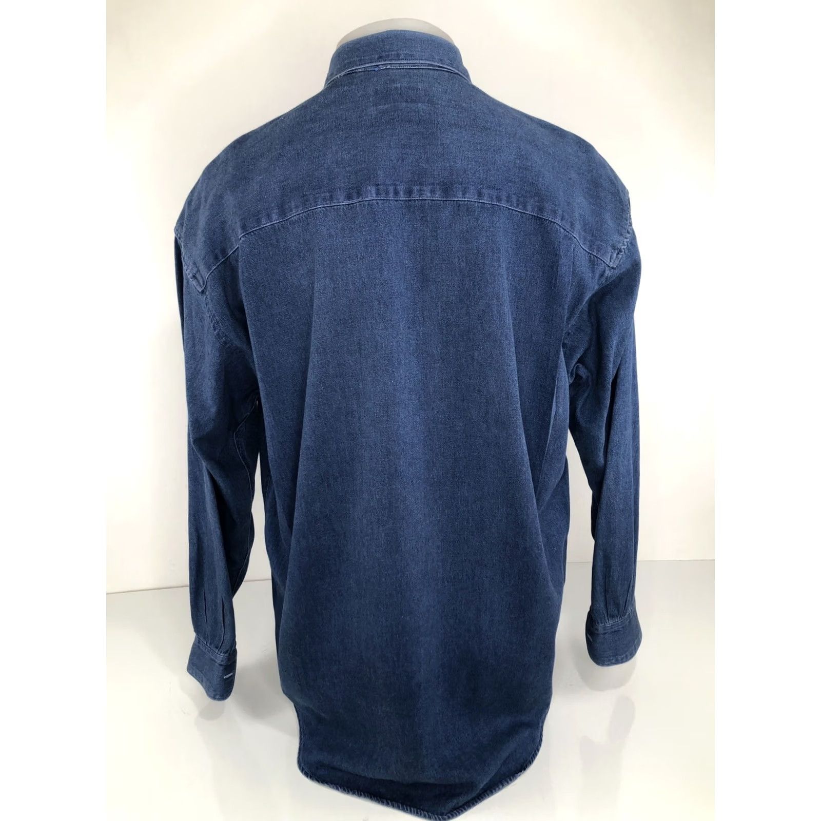 Reiss REISS LONDON - Lightweight Denim Mens Lg. Shirt Size US L / EU 52-54 / 3 - 4 Thumbnail