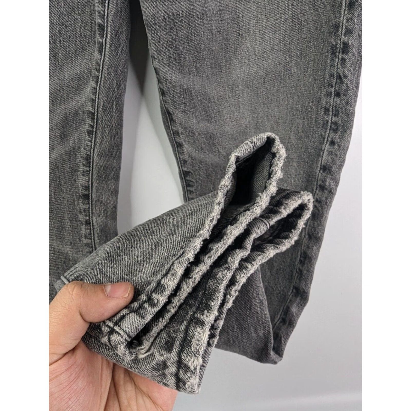 American Eagle Outfitters American Eagle Outfitters Jeans Men 29 Black Charcoal Wash Denim 5-Pocket Tapered Inseam 30 in Button Zip Regular Size Type Mens Size US 29 - 4 Thumbnail